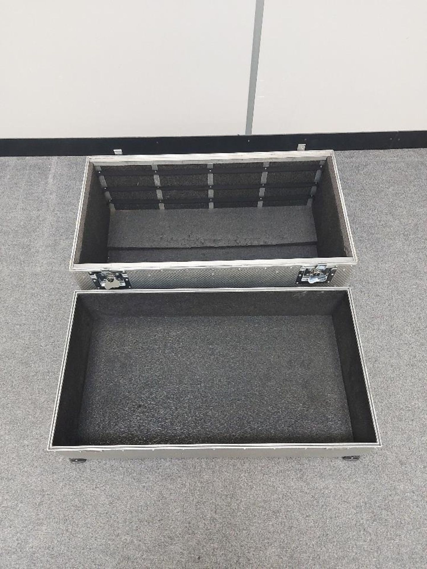 (2) Aluminium Camera Coffin Flight Cases - Image 5 of 5