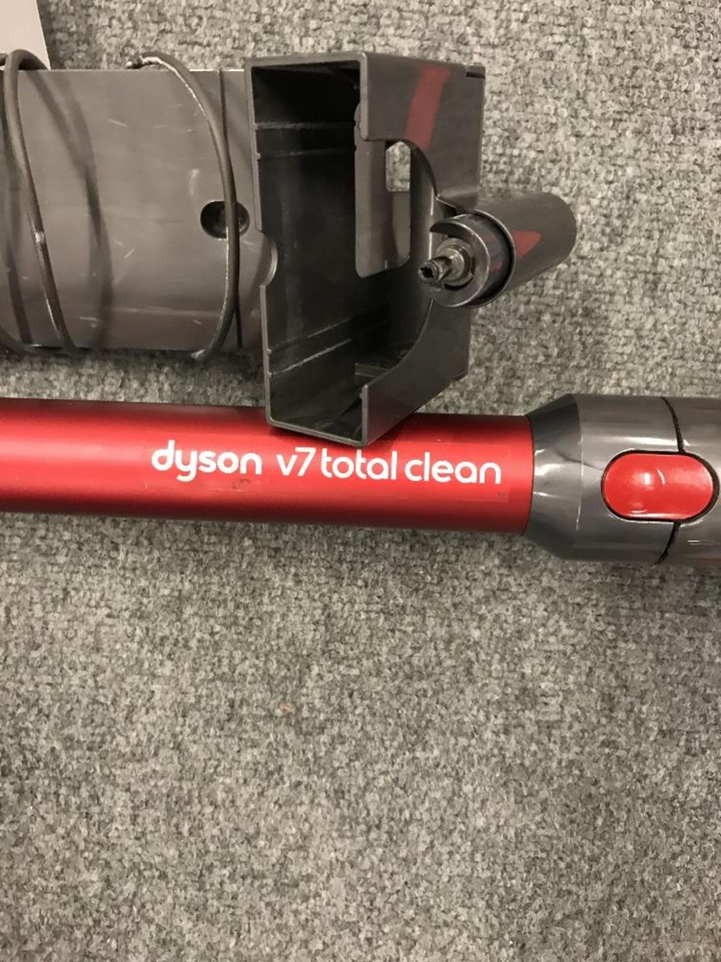 Dyson V7 Total Clean rechargeable hand held vacuum cleaner - Image 2 of 5