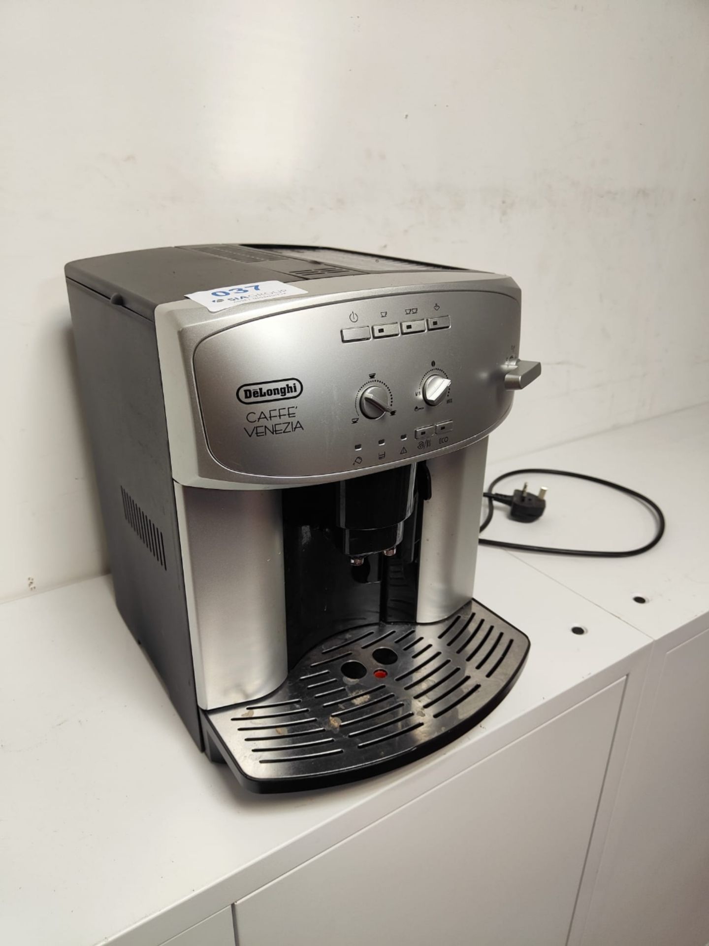 DeLonghi Caffe Venezia bean to cup coffee machine