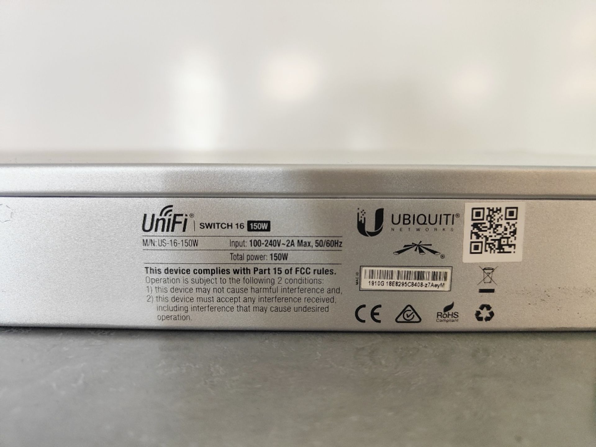 Ubiquiti UniFi US-16-150W Switch 16 network switch - Image 4 of 4