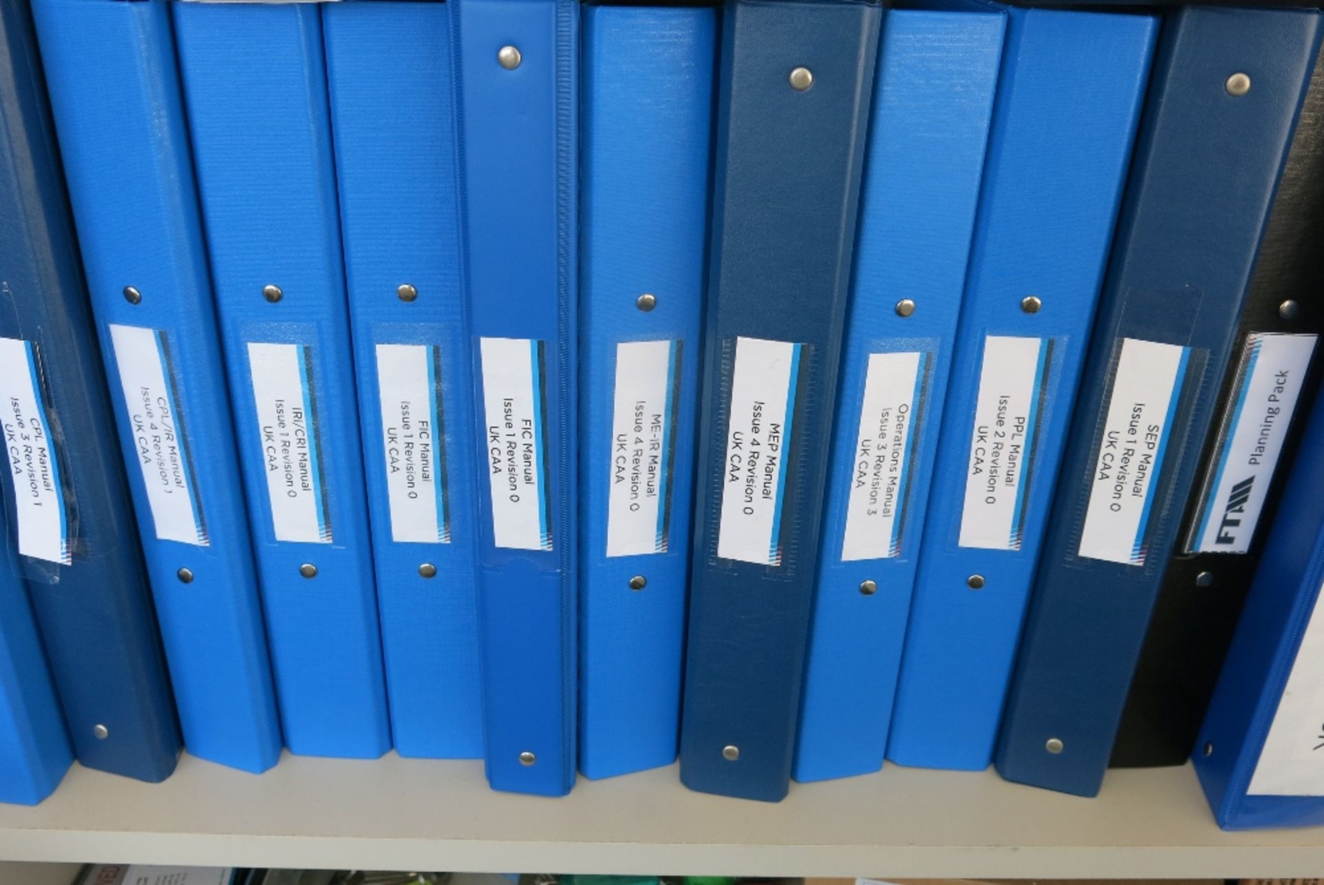 Large quantity of aircraft course manuals, EASA and CAA text books etc. - Image 10 of 20