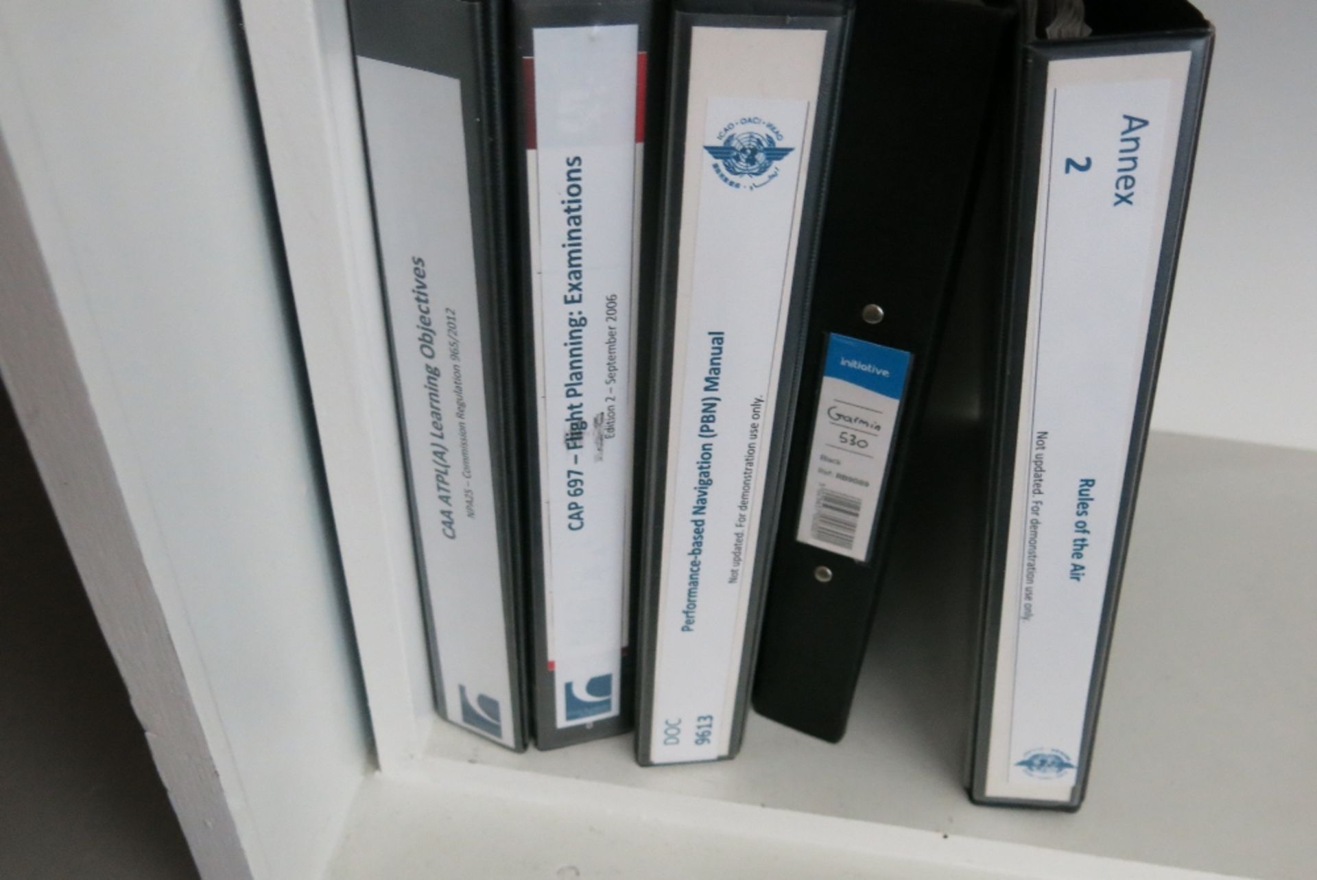 Large quantity of aircraft course manuals, EASA and CAA text books etc. - Image 8 of 20