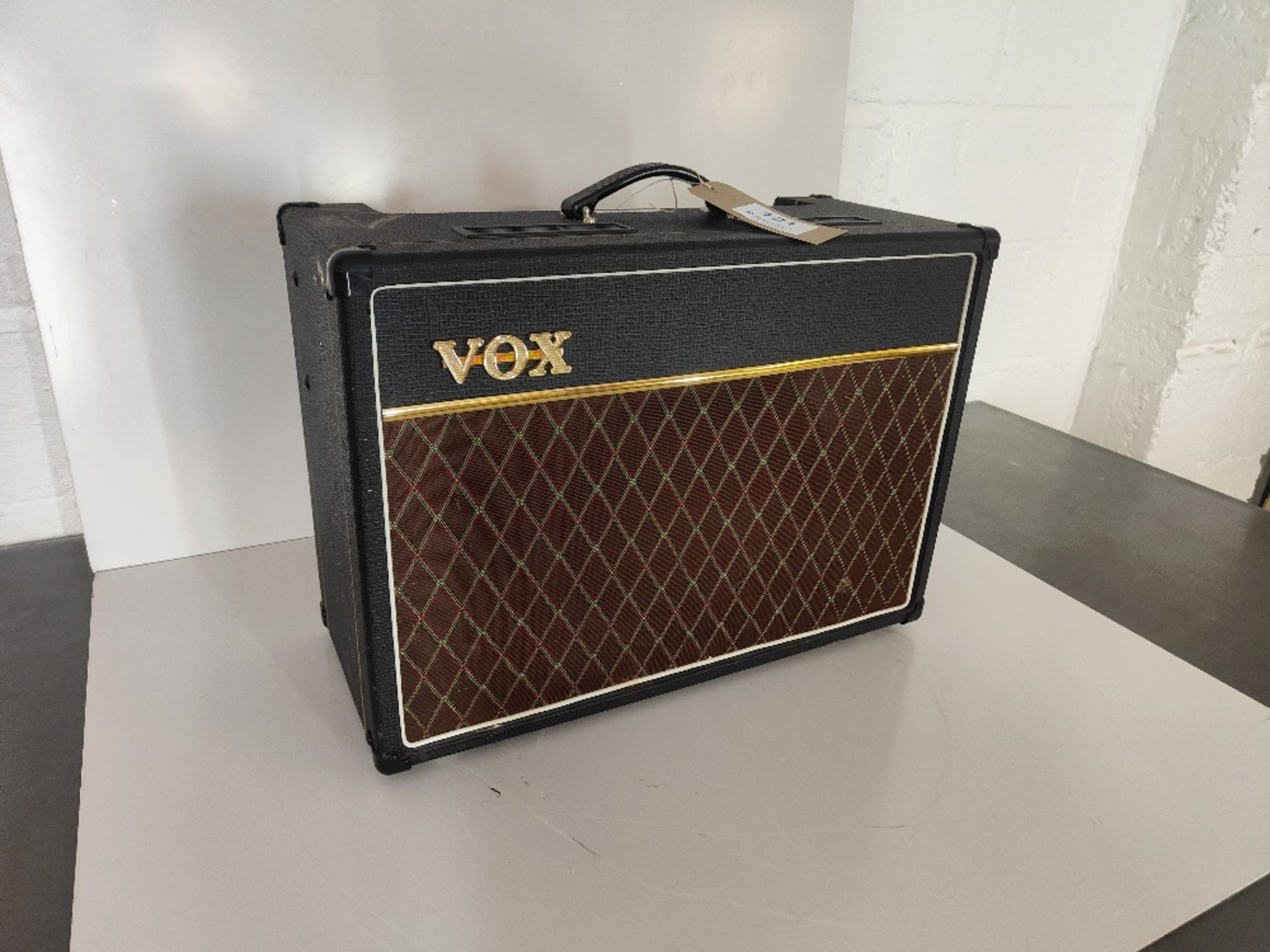 Vox AC15C1 combo amplifier - Image 2 of 6