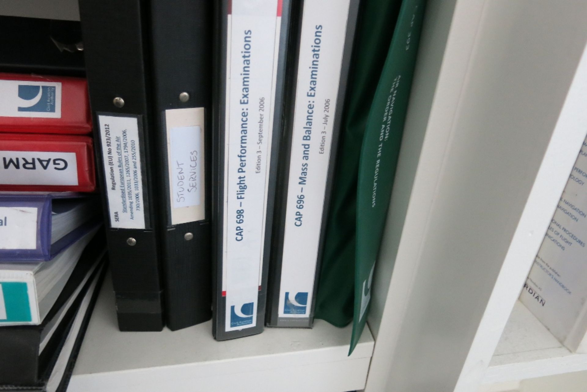 Large quantity of aircraft course manuals, EASA and CAA text books etc. - Image 7 of 20