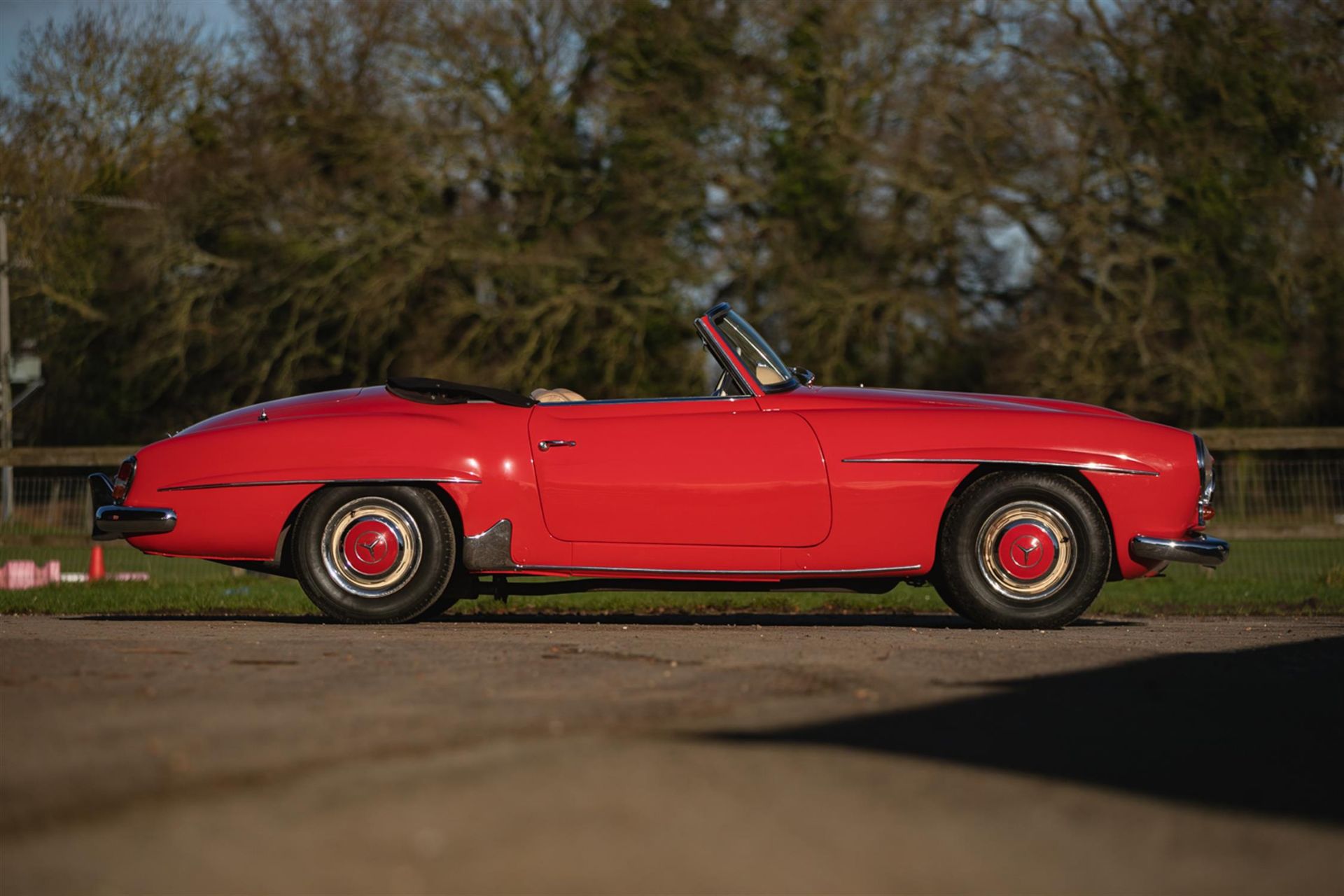 1959 Mercedes-Benz 190 SL with Hardtop - Right-hand Drive - Image 5 of 10