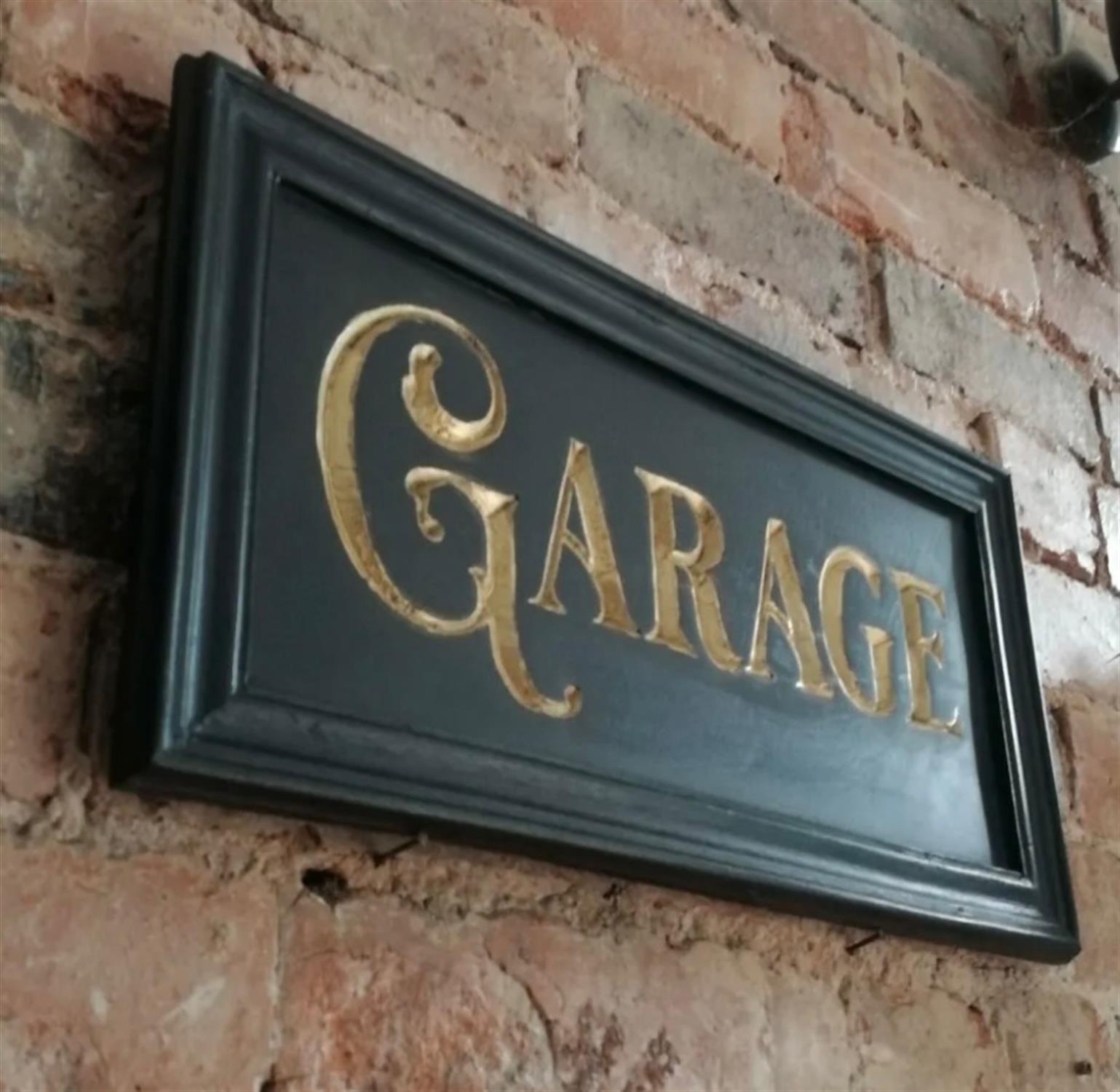 A Beautiful Hand-Carved Wooden 'Garage' Wall Sign - Image 3 of 7