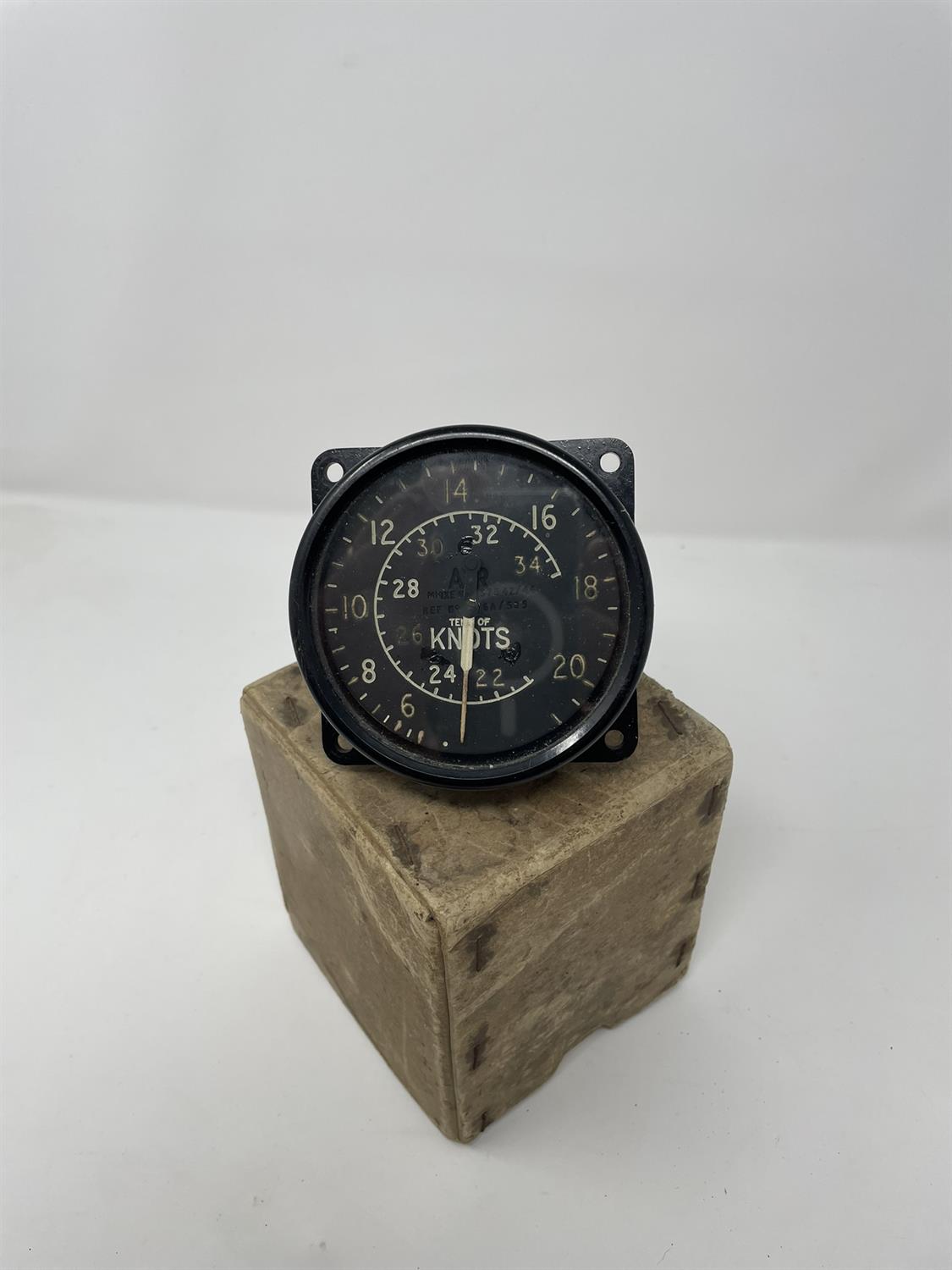 Airspeed Indicator in Knots with Period-Correct Box Dated 1944* - Image 7 of 10