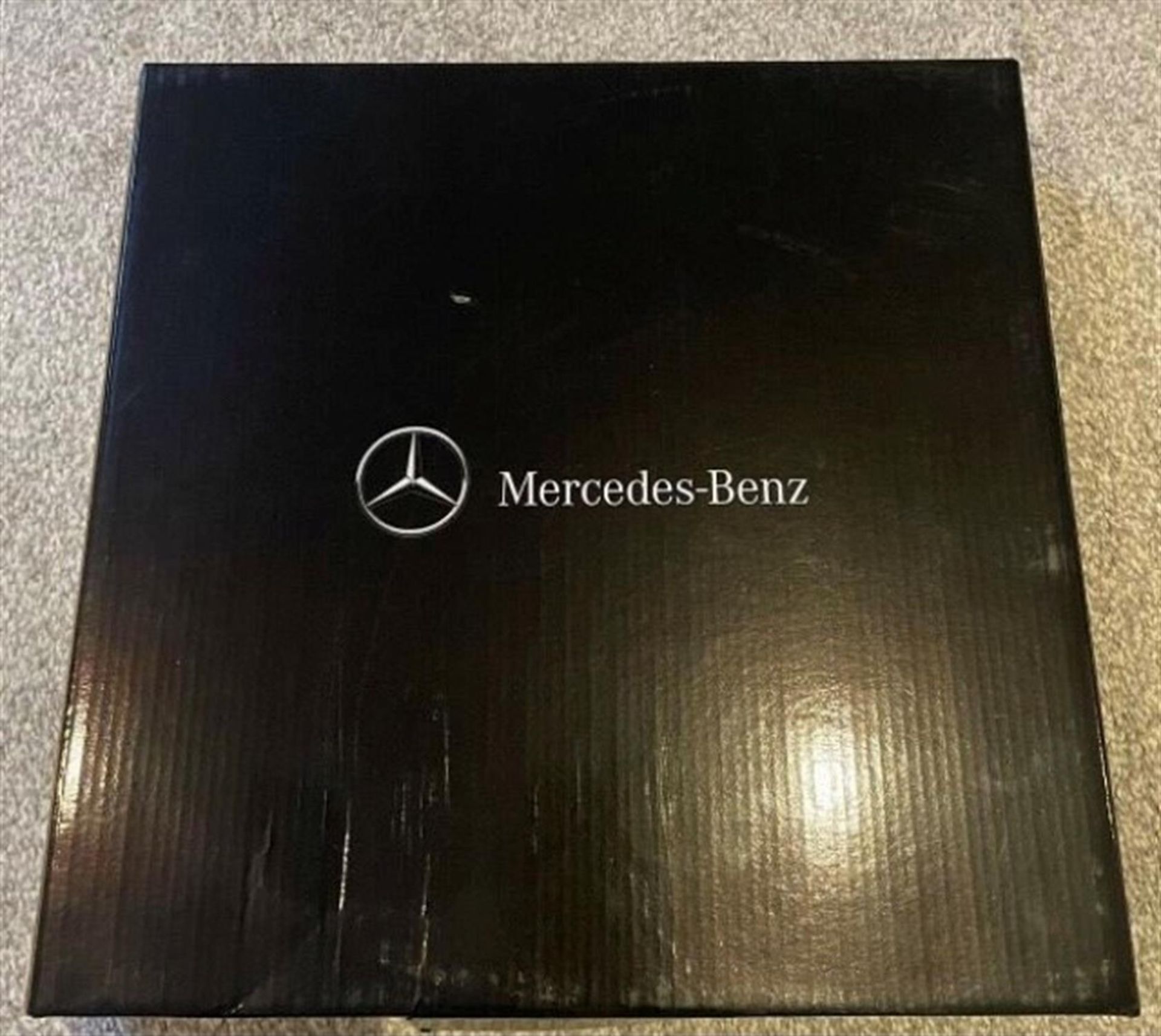 A Fine Mercedes-Benz Wall Clock in Brushed Aluminium - Image 4 of 4