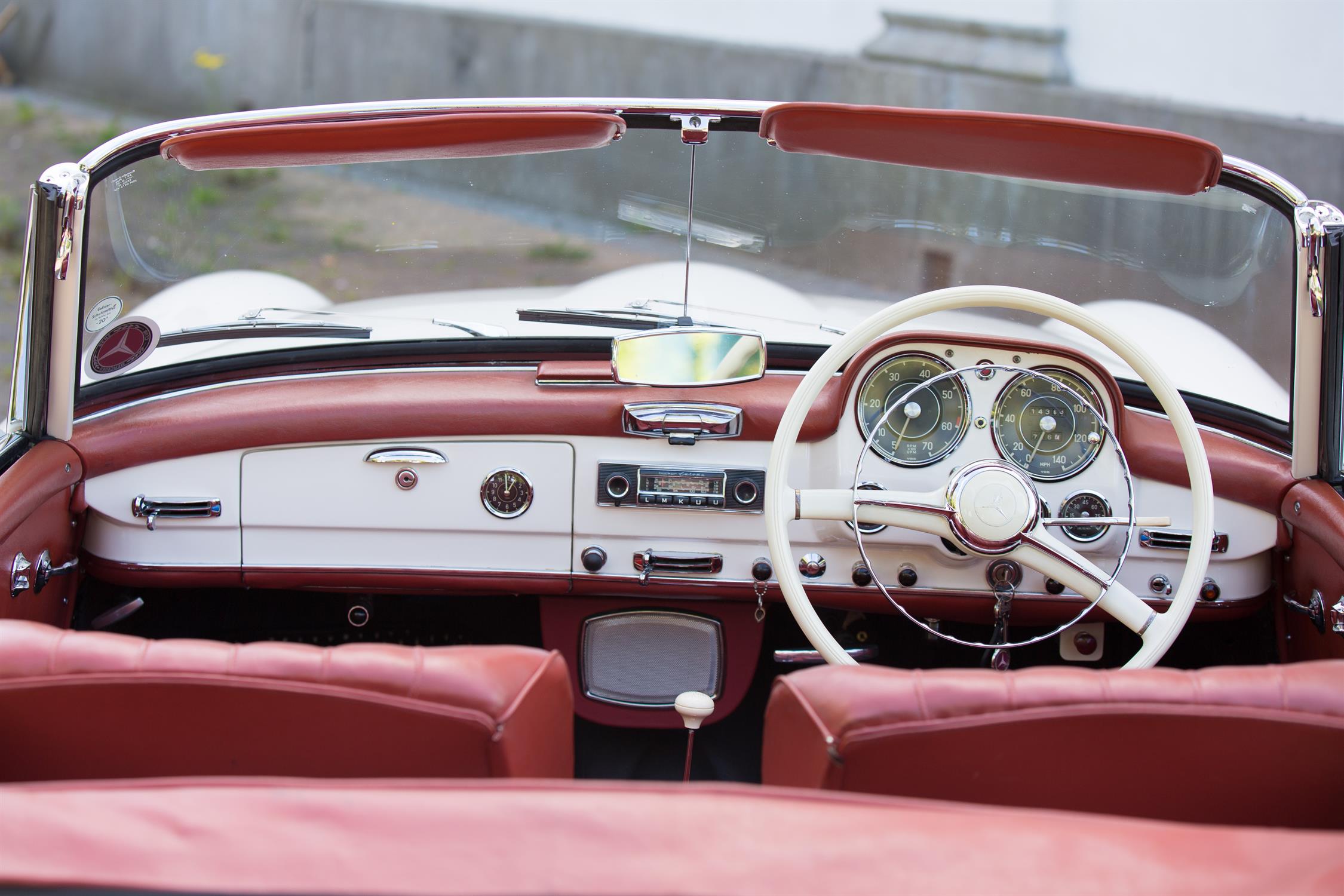 1962 Mercedes-Benz 190 SL with Hardtop - Right-Hand Drive - Image 8 of 19