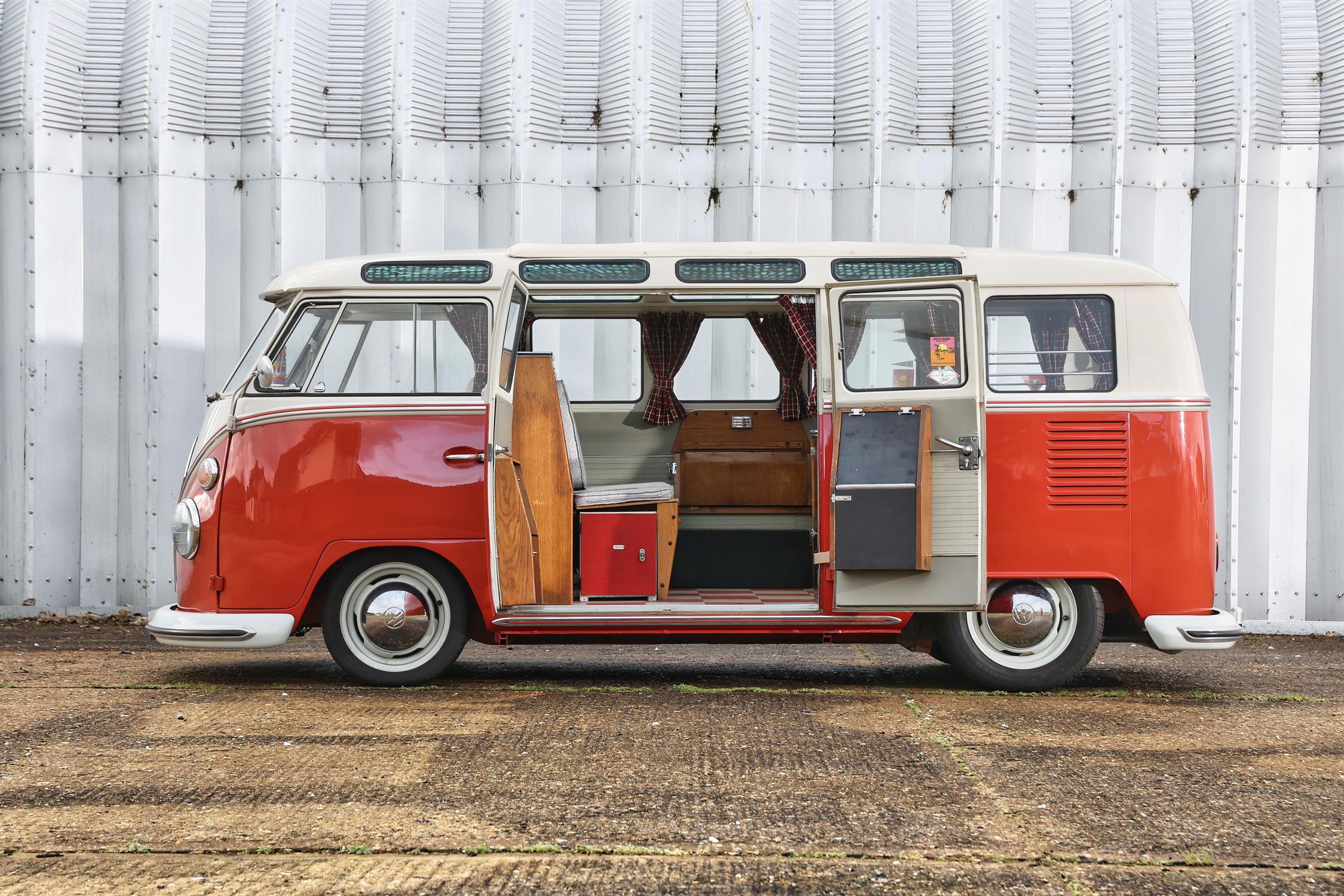**Regretfully Withdrawn** 1964 Volkswagen Type 2 (T1) Microbus Deluxe 21-window 'Samba' - RHD - Image 8 of 10