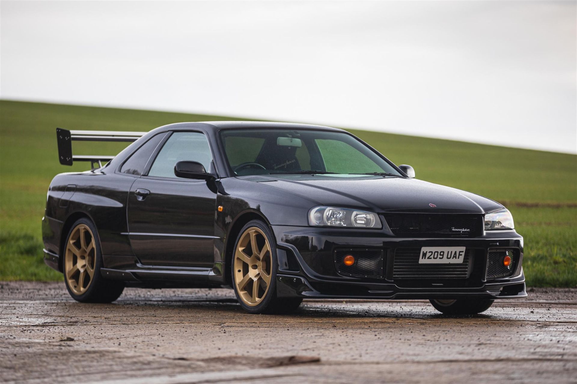 2000 Nissan Skyline R34 GT-R V-Spec Tommykaira R-S