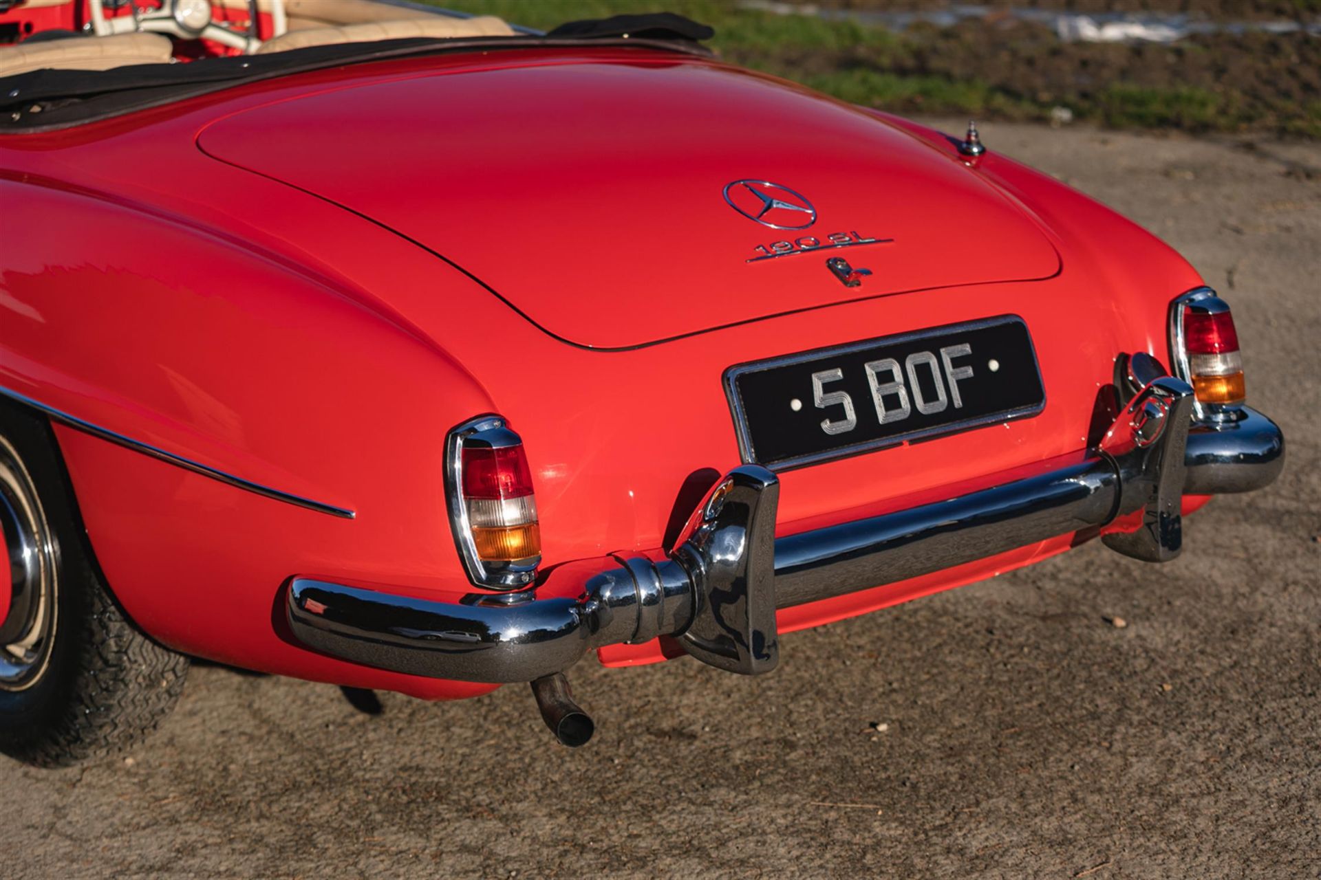 1959 Mercedes-Benz 190 SL with Hardtop - Right-hand Drive - Image 9 of 10