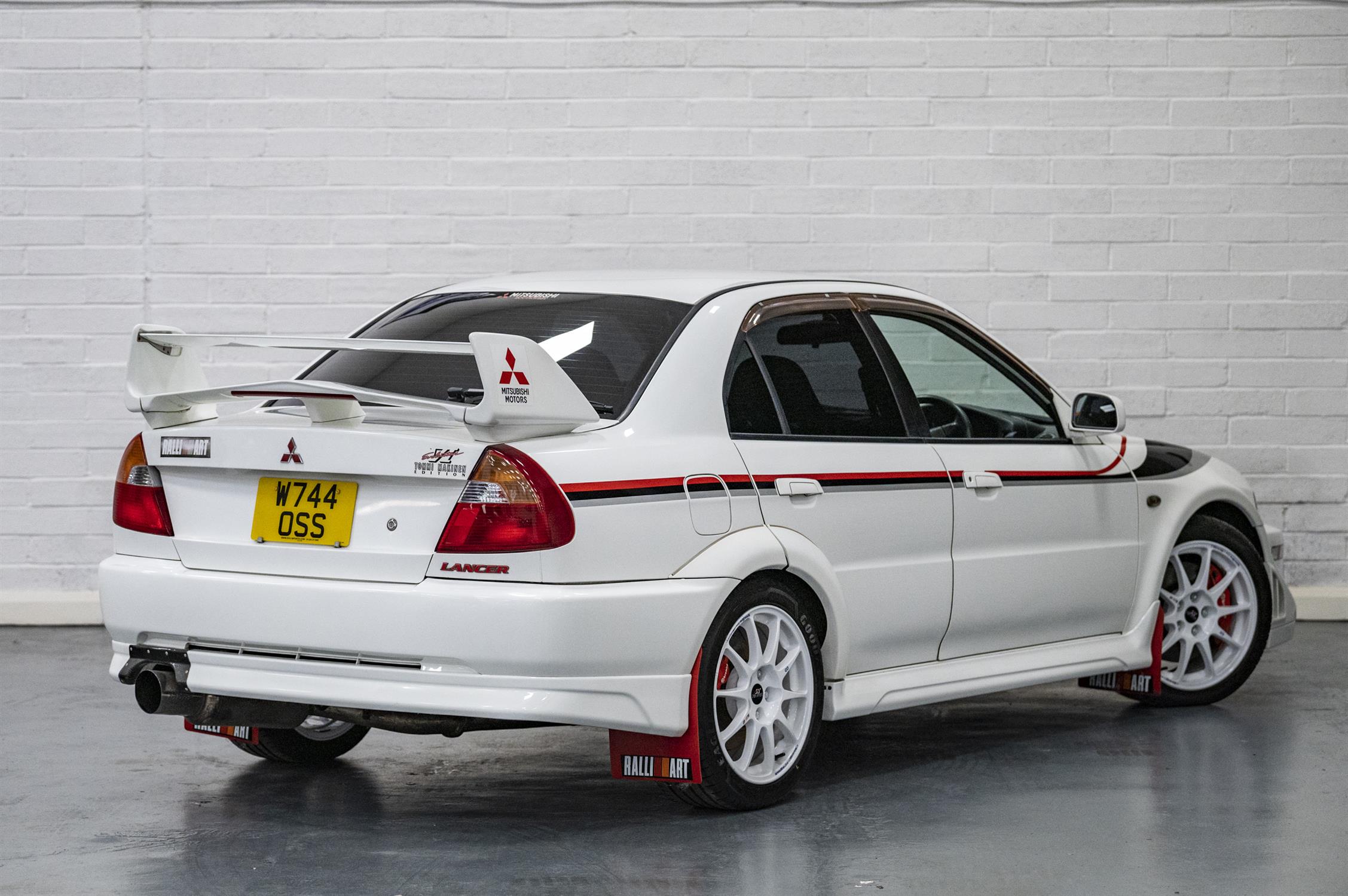 2000 Mitsibushi Lancer Evolution VI Tommi Makinen - Image 4 of 10