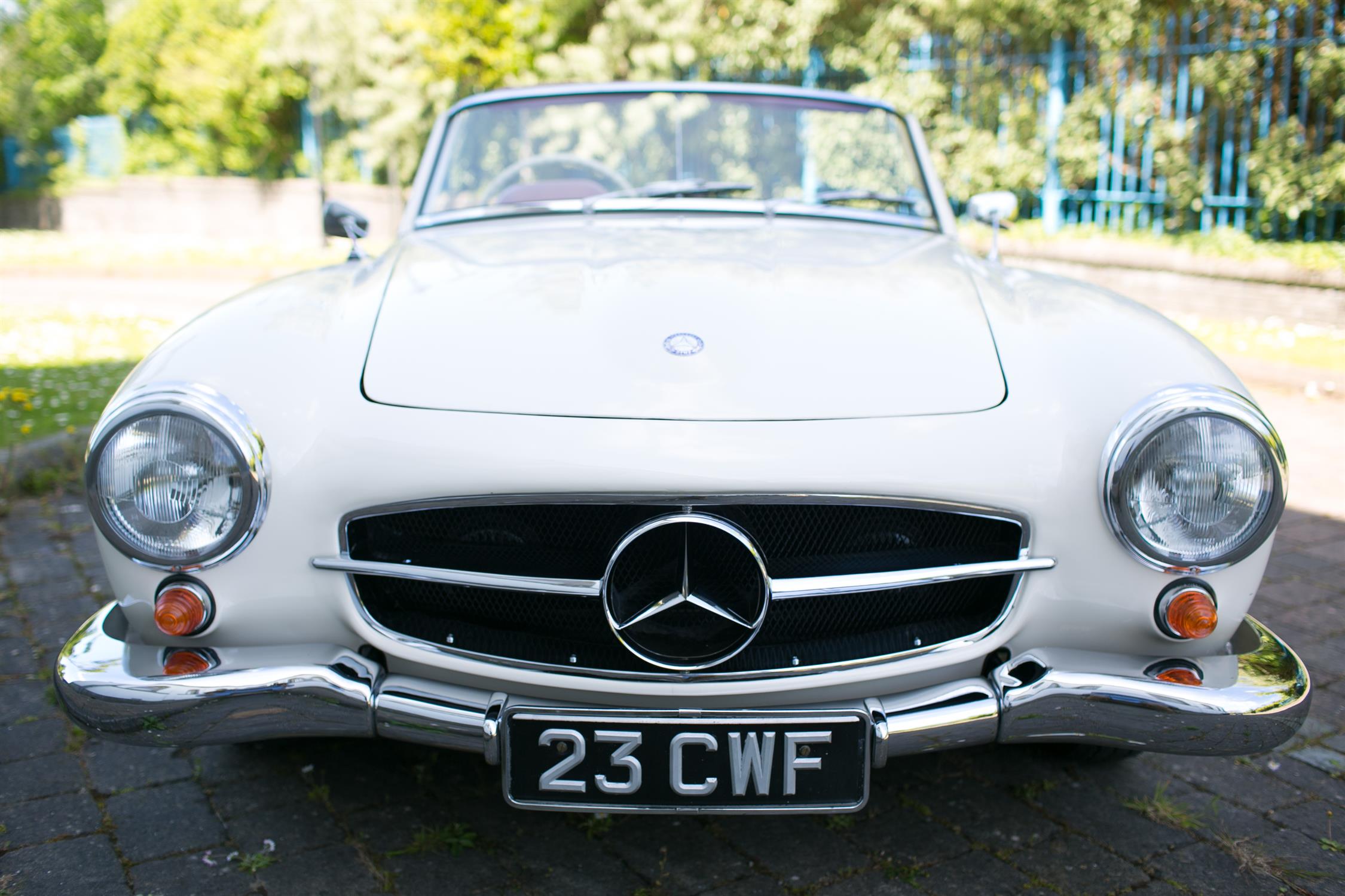 1962 Mercedes-Benz 190 SL with Hardtop - Right-Hand Drive - Image 6 of 19