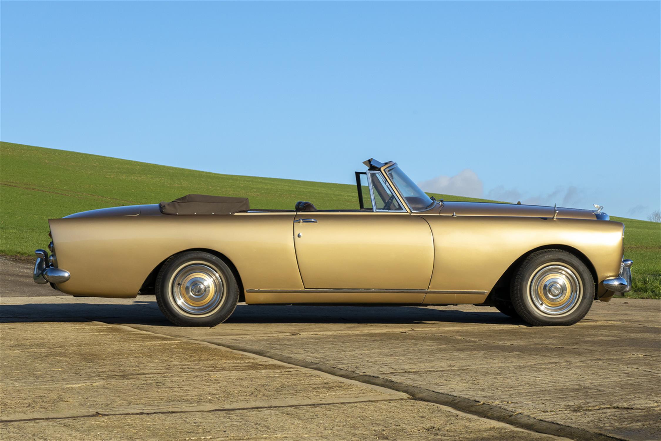 1961 Bentley S2 Continental Drophead Coupé - Image 5 of 10