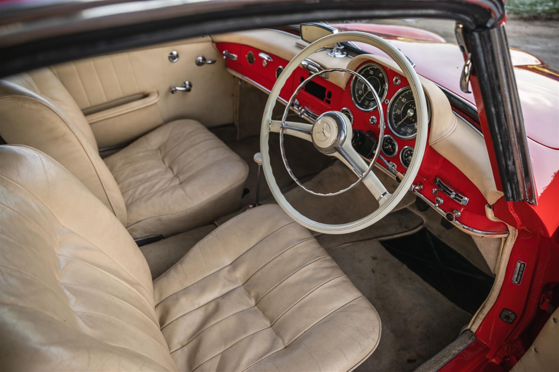 1959 Mercedes-Benz 190 SL with Hardtop - Right-hand Drive - Image 2 of 10