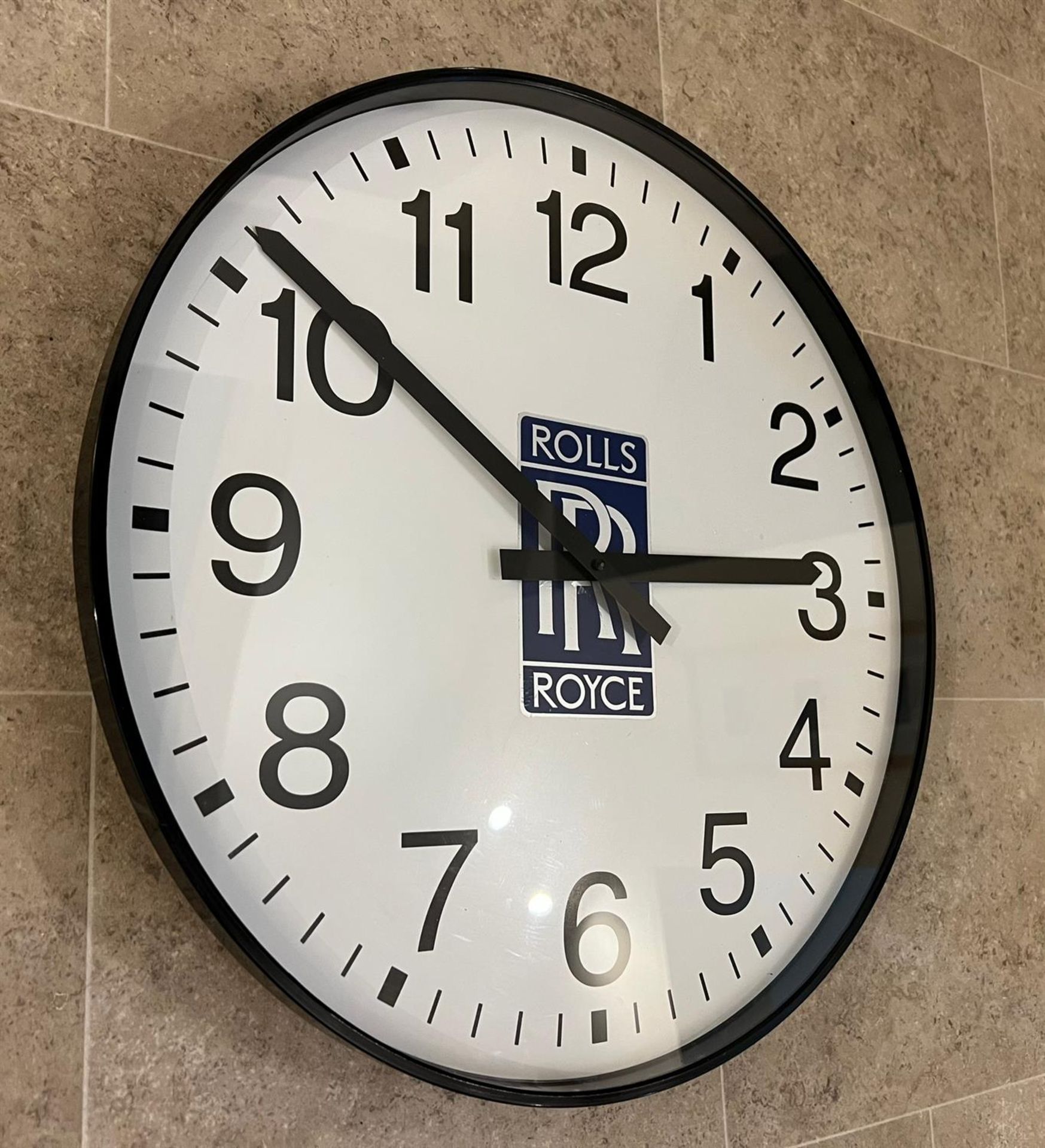 A Rolls-Royce Themed Large Quartz Dealership-Type Wall Clock - Image 6 of 7