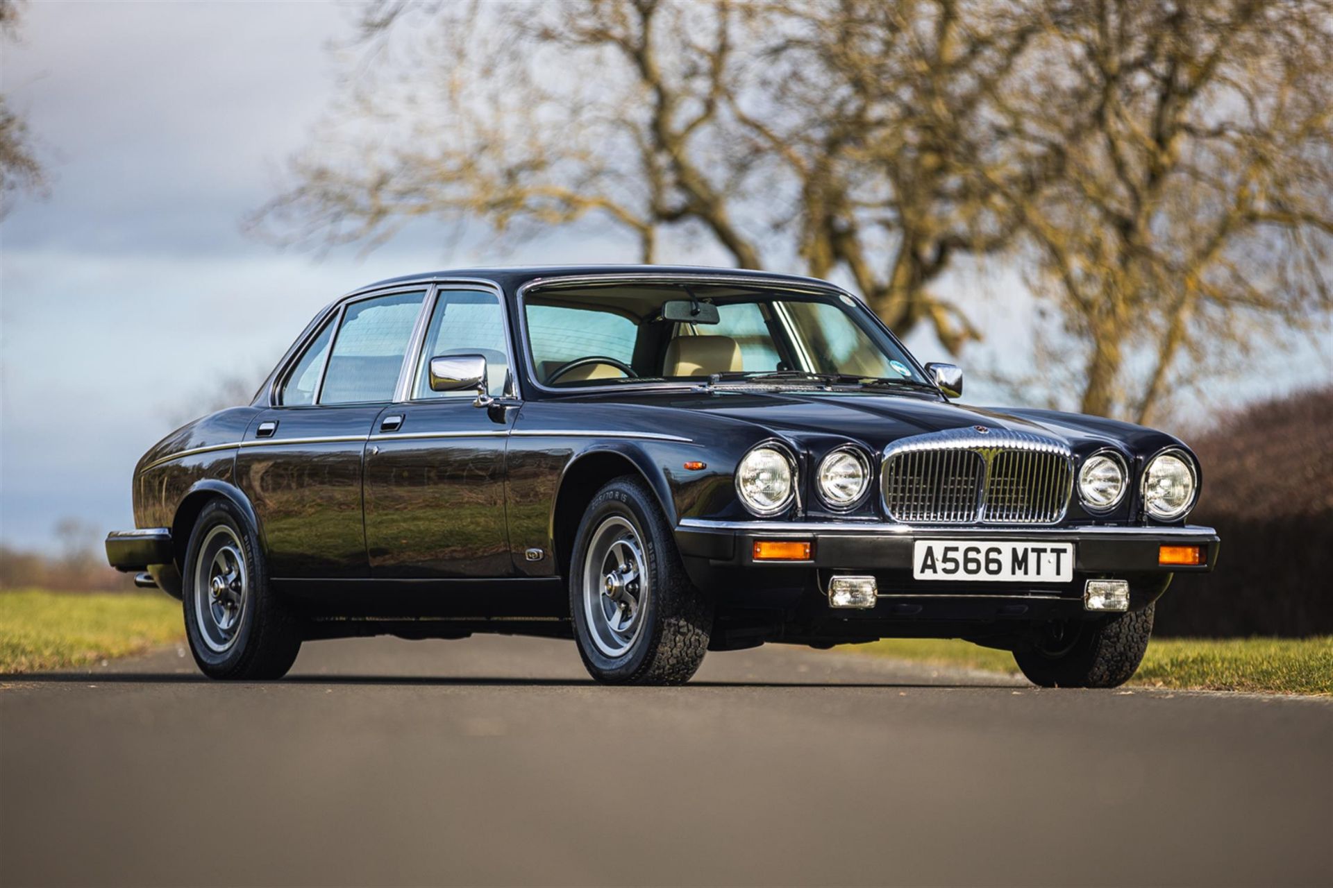 1983 Daimler Sovereign 4.2-Litre Vanden Plas - 7,700 miles