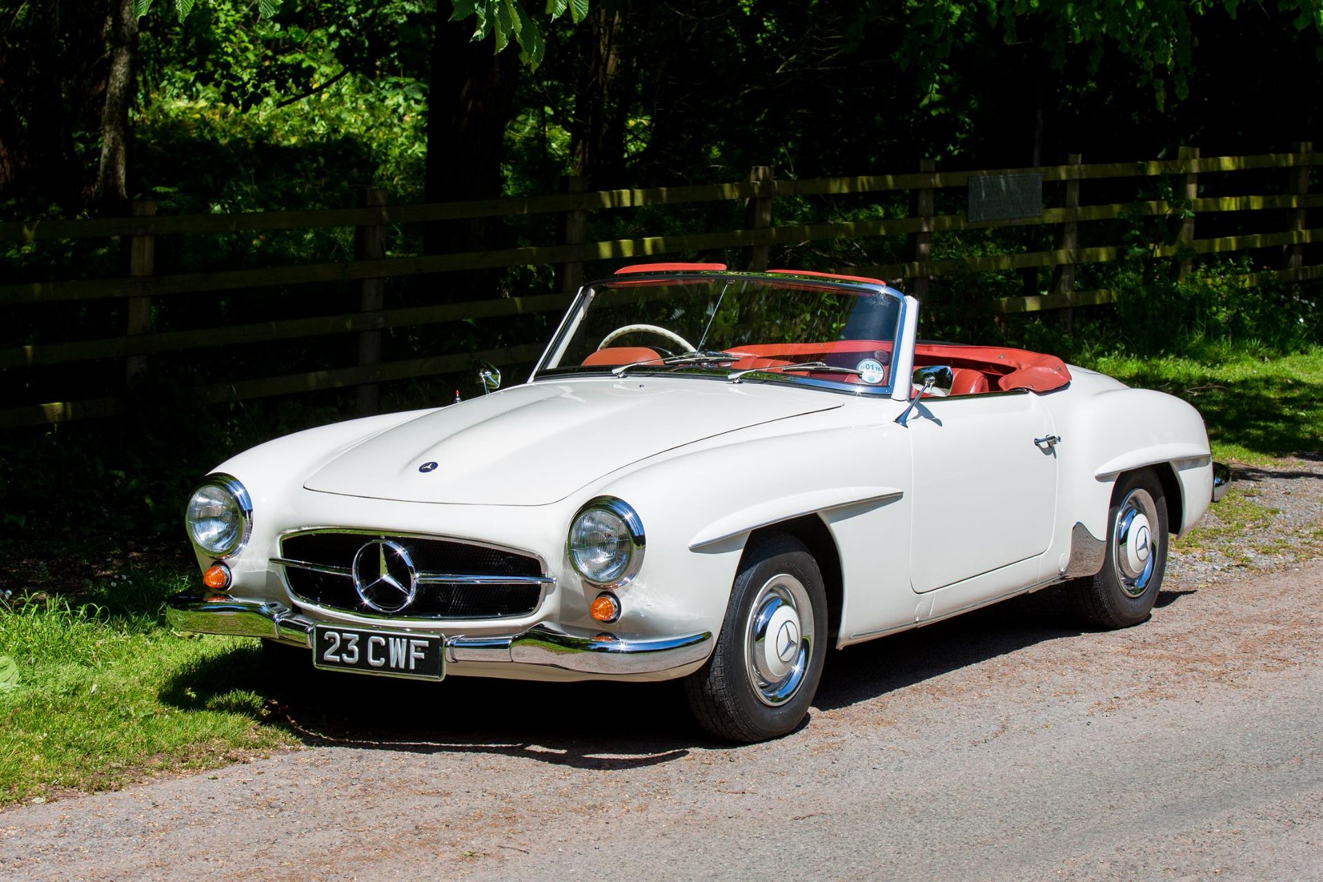 1962 Mercedes-Benz 190 SL with Hardtop - Right-Hand Drive - Image 10 of 19