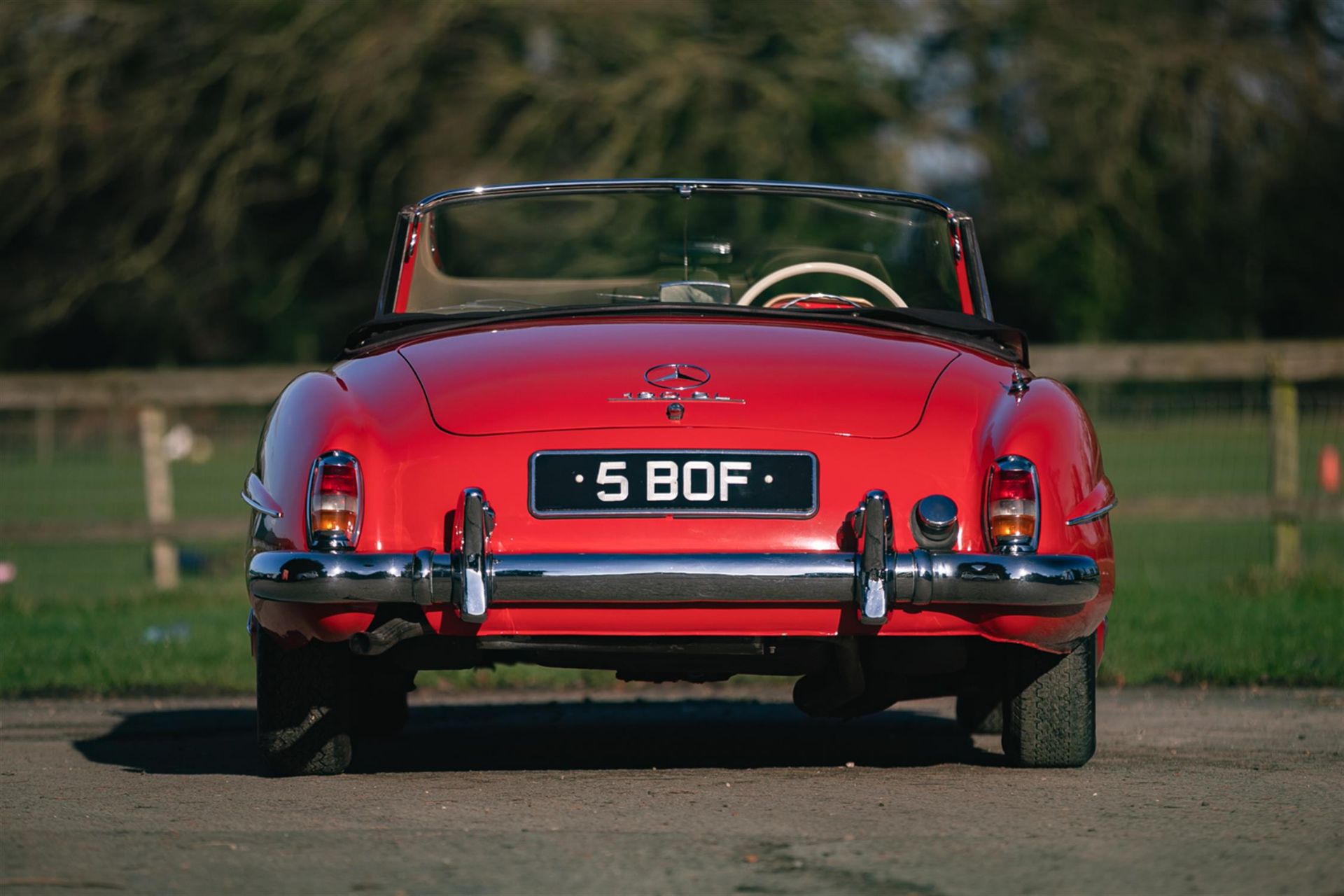 1959 Mercedes-Benz 190 SL with Hardtop - Right-hand Drive - Image 7 of 10