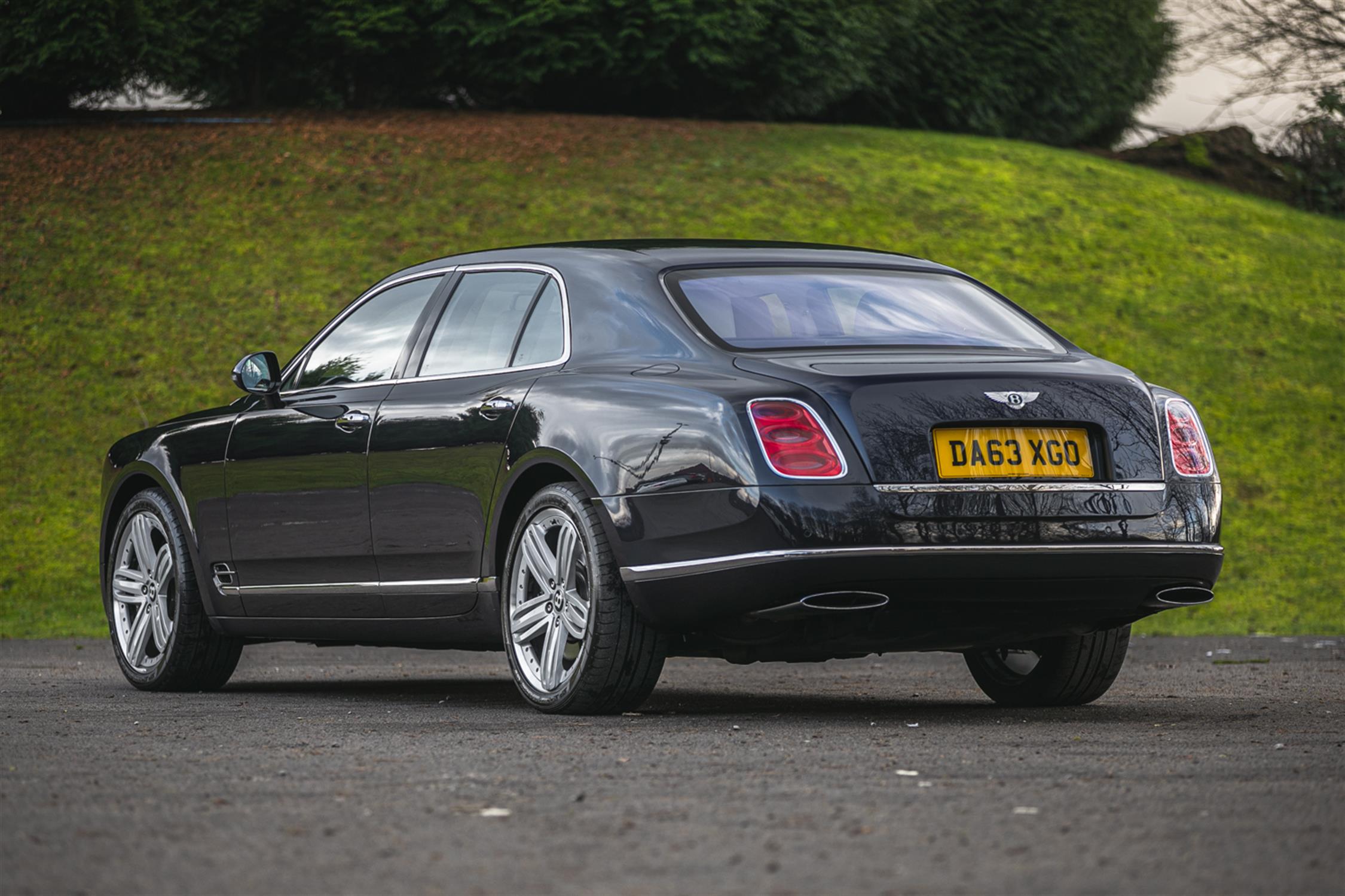 2013 Bentley Mulsanne - Former Bentley Special Ops with Royal Household Duties - Image 4 of 10