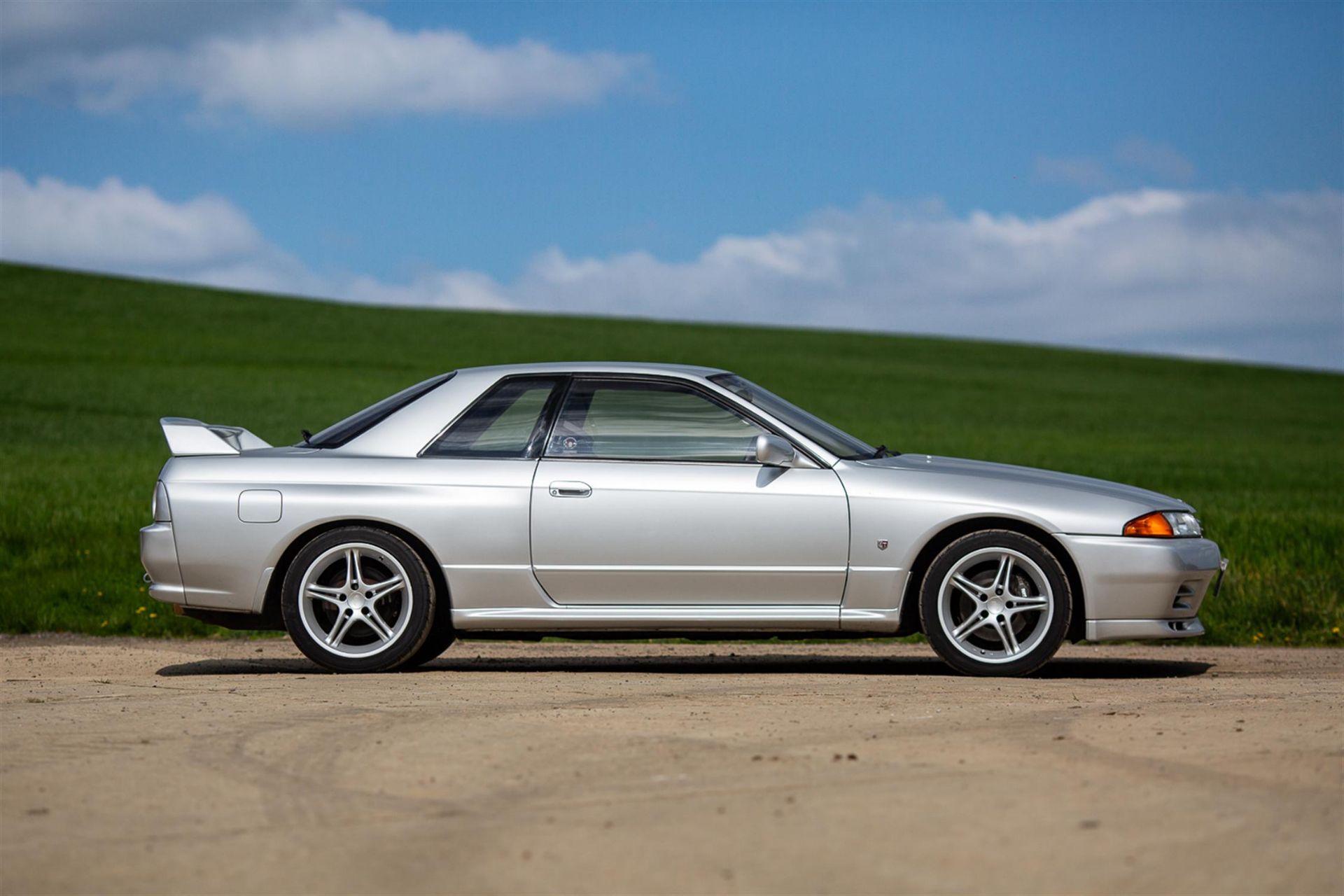 1993 Nissan Skyline R32 GT-R HKS Kansai Service - Image 5 of 10