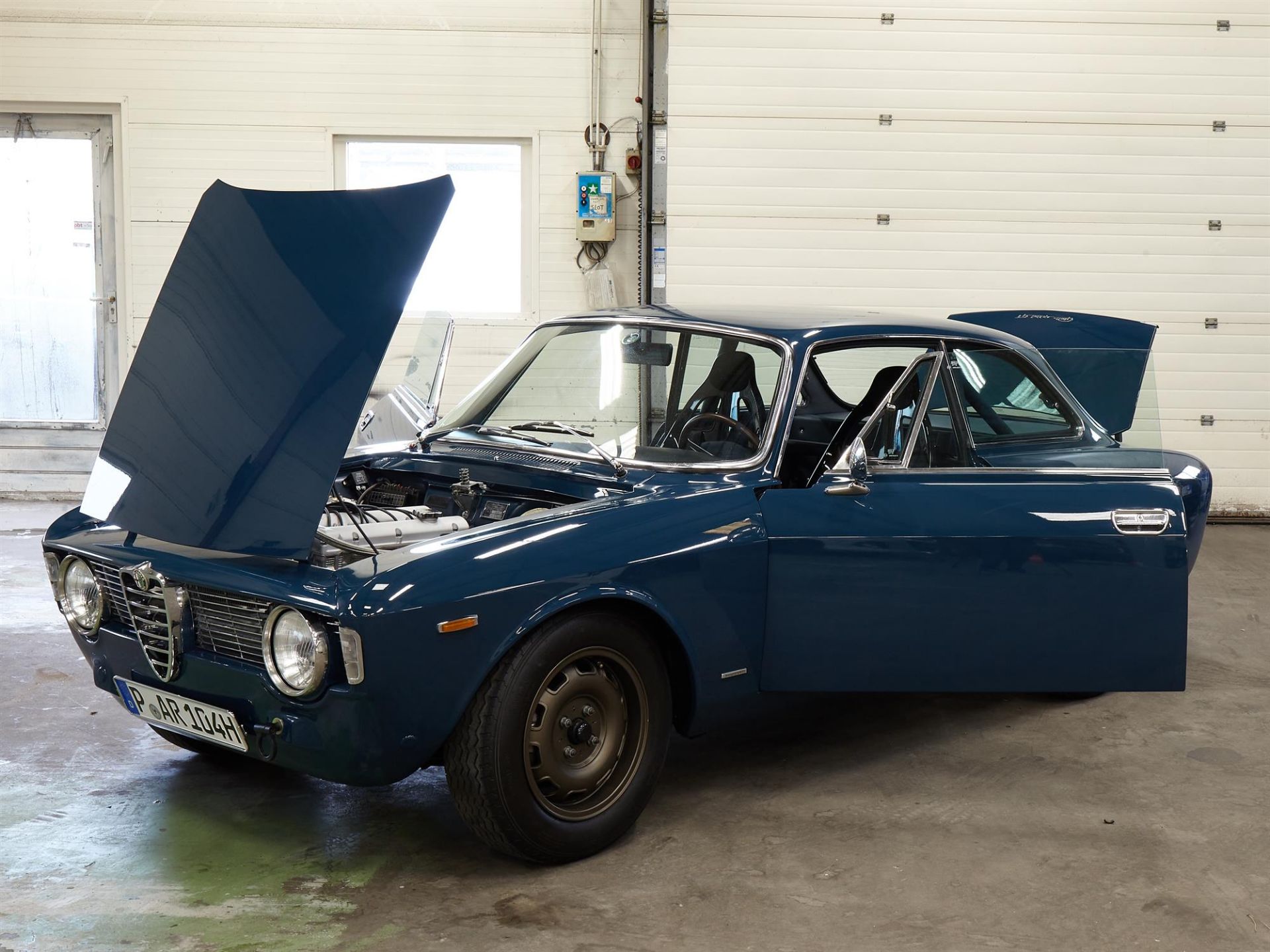 1965 Alfa Romeo Giulia Sprint GT 2L Twin Spark ● - Image 10 of 10