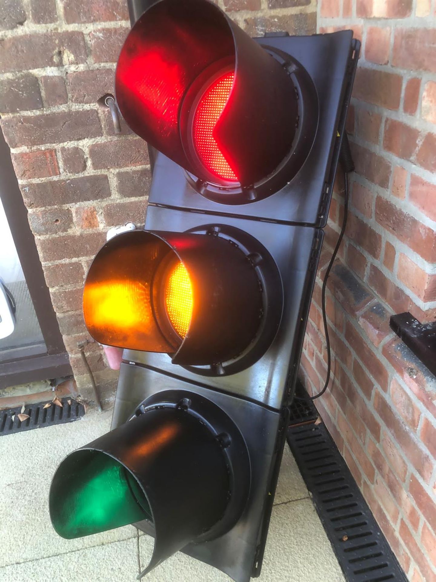 Traffic Lights with Remote Control - Image 2 of 8