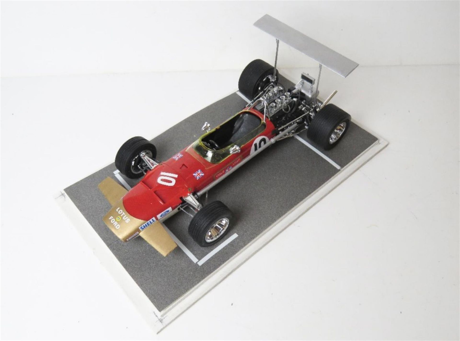 A Detailed 1:12 Scale Model of a 1968 Lotus 49B - Image 2 of 2