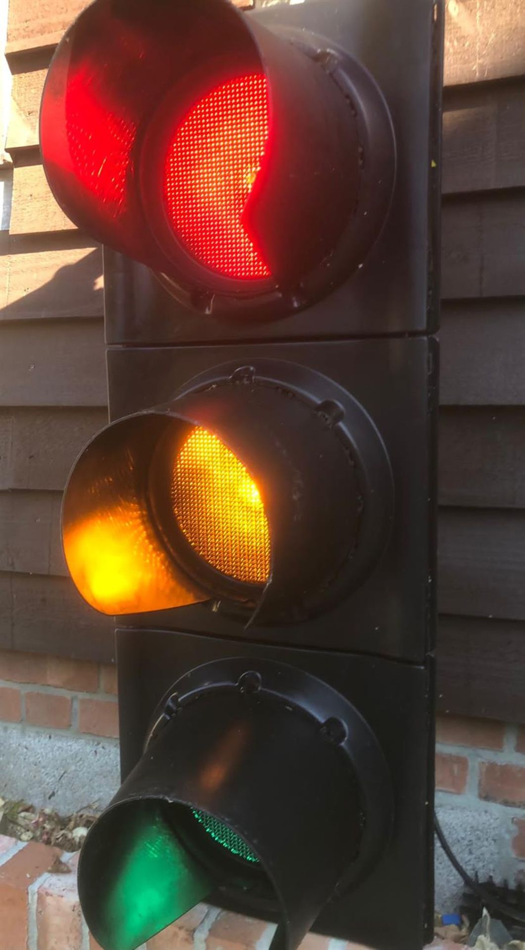 Traffic Lights with Remote Control - Image 6 of 8