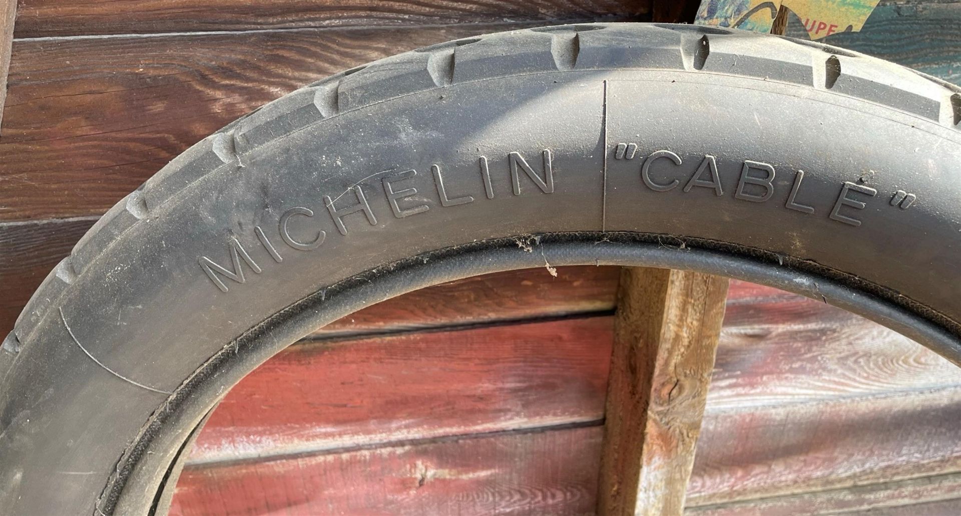 Excelsior 895/135 Tyre, As New. Michelin 880/120 worn - Image 2 of 8