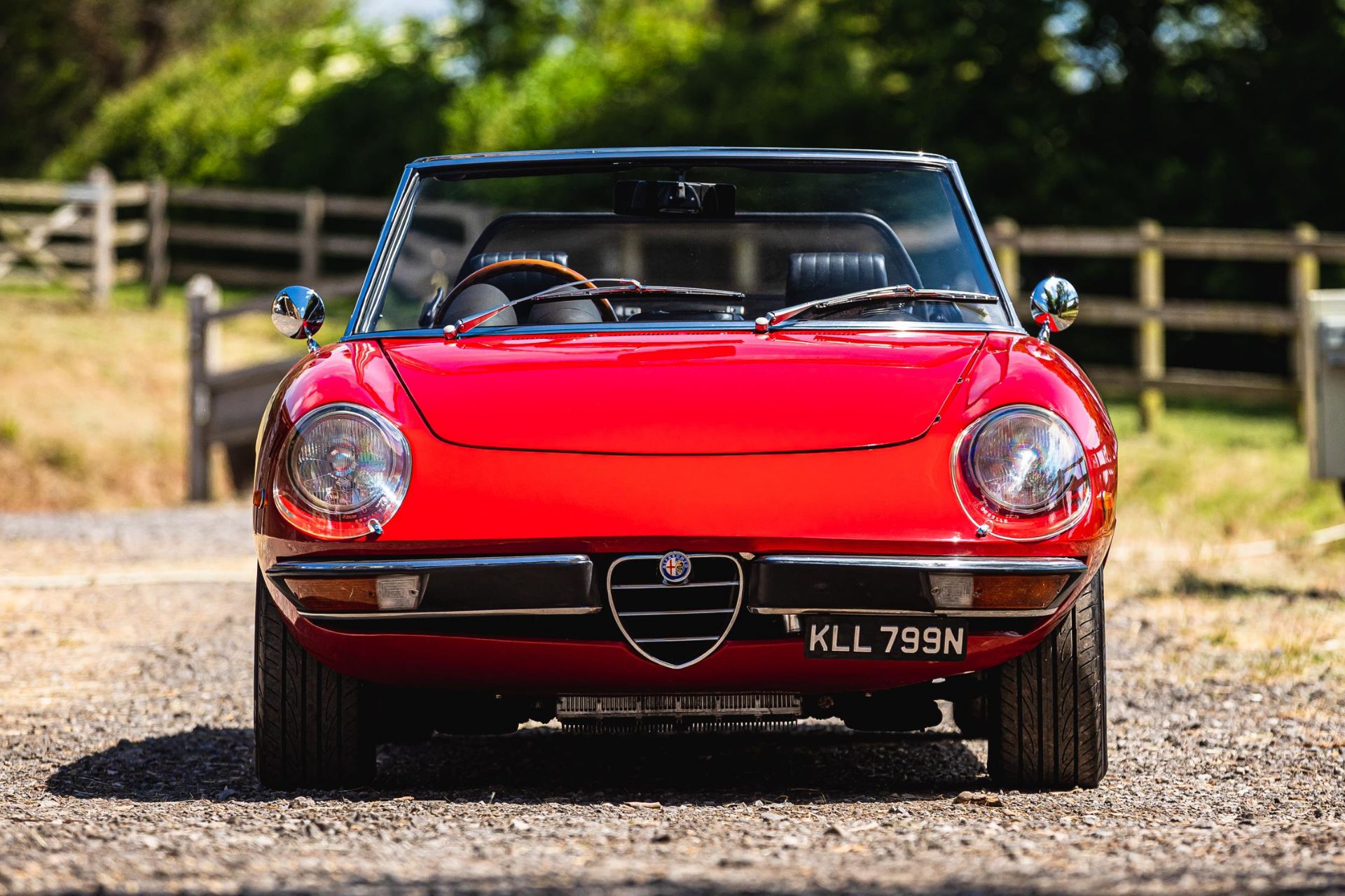 1975 Alfa Romeo 2000 Spider Veloce (105.27) - Image 6 of 10