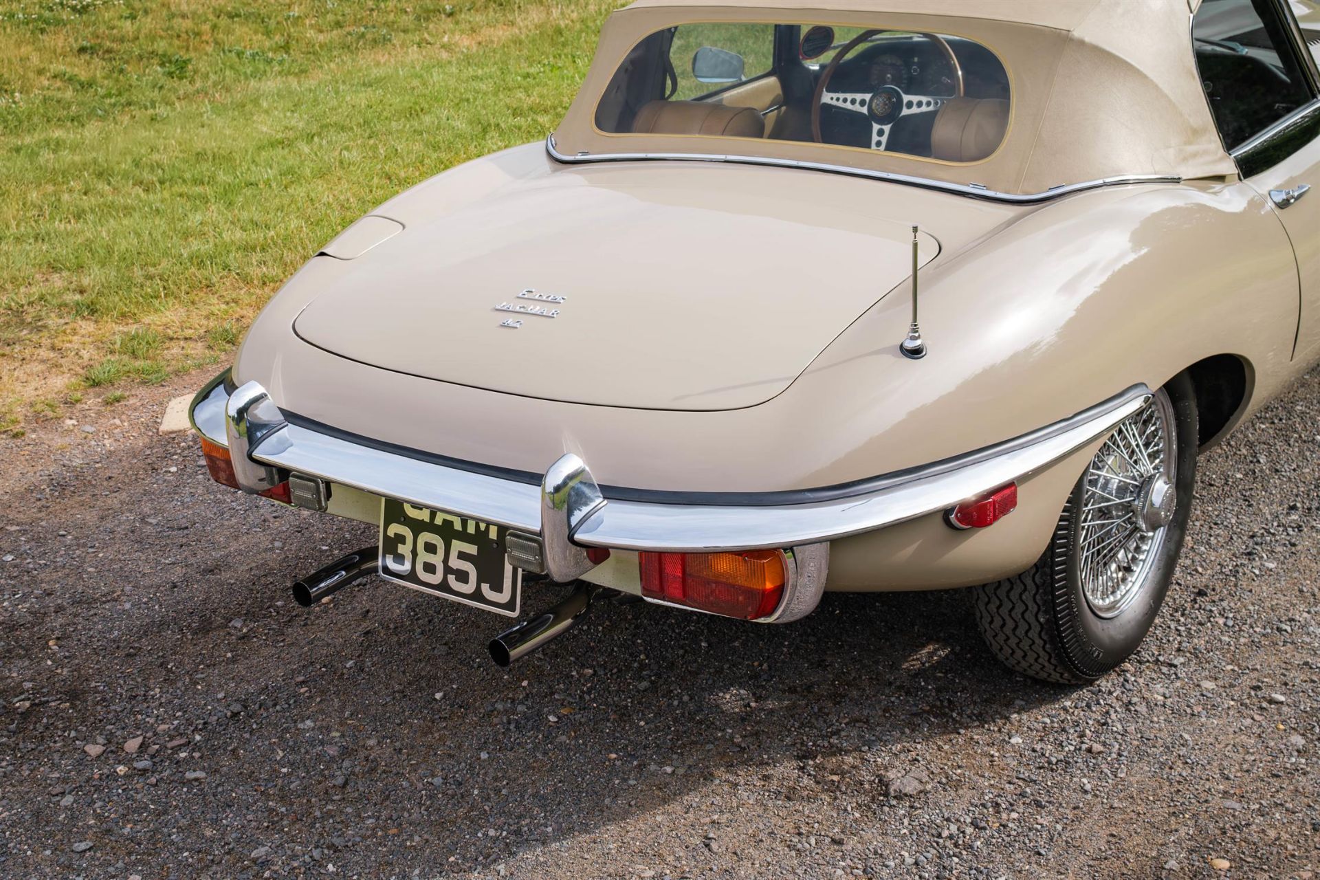 1969 Jaguar E-Type Series 2 4.2-Litre Roadster - Image 9 of 10