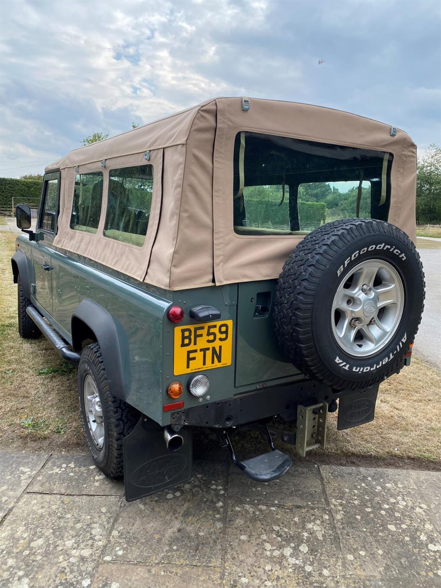 2009 Land Rover Defender 110 - Soft Top Conversion - Image 4 of 10