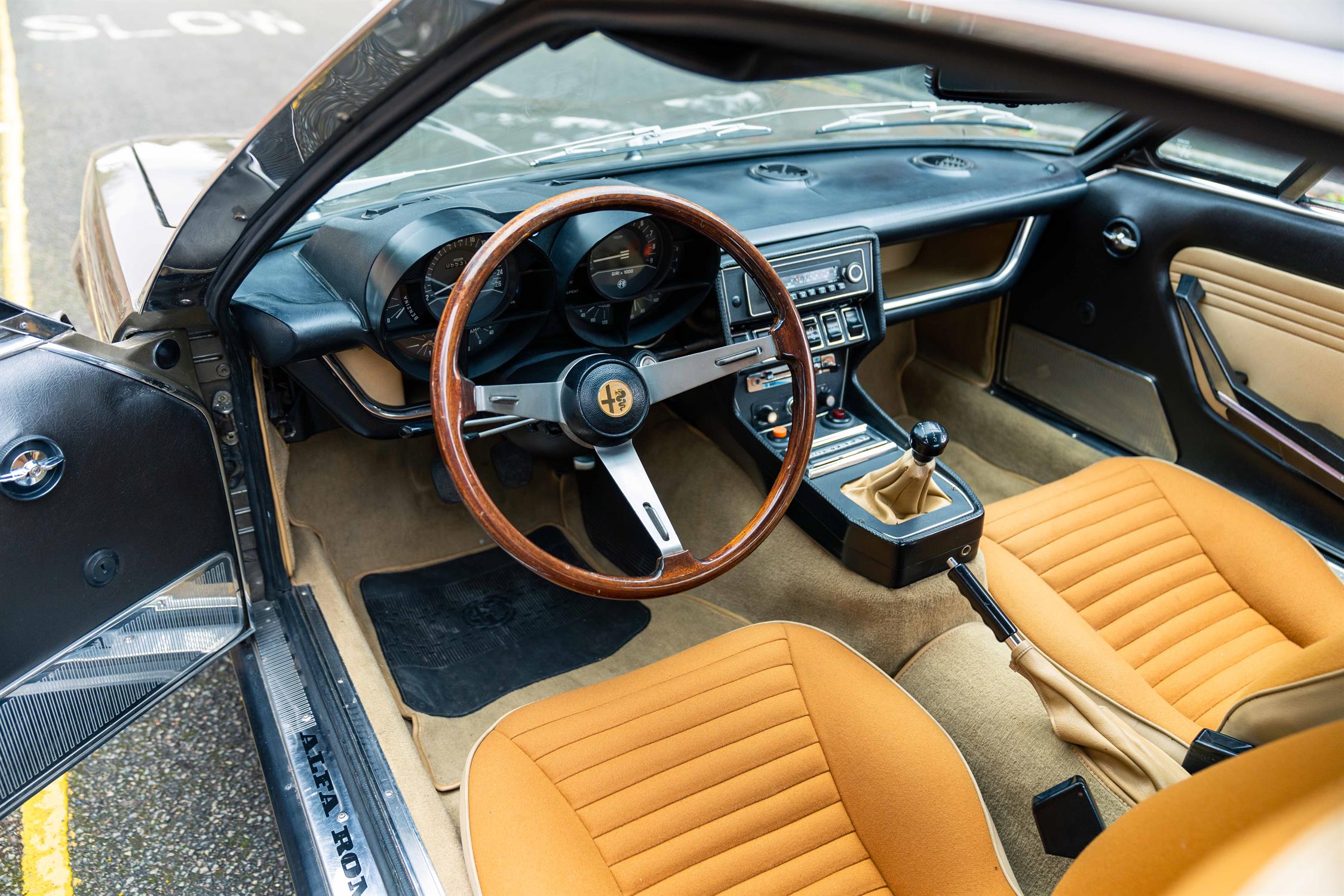 1972 Alfa Romeo Montreal - Image 2 of 10