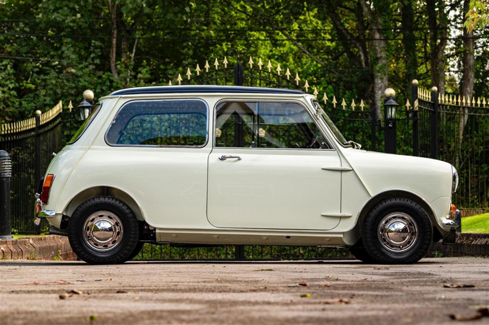 1968 Morris Mini Cooper Mk 2 998cc - Image 5 of 10