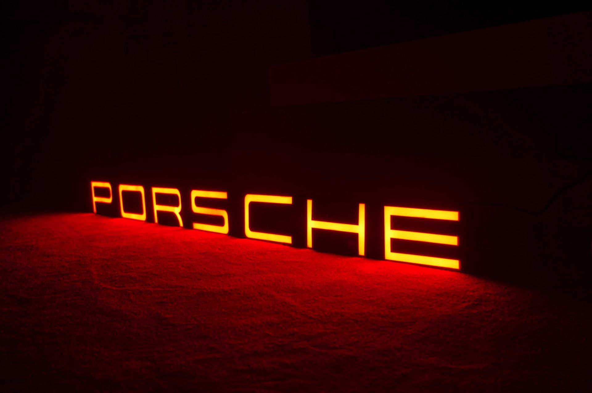 High-Quality Illuminated Porsche Sign Utilising a Powder-Coated Steel Frame - Image 2 of 3