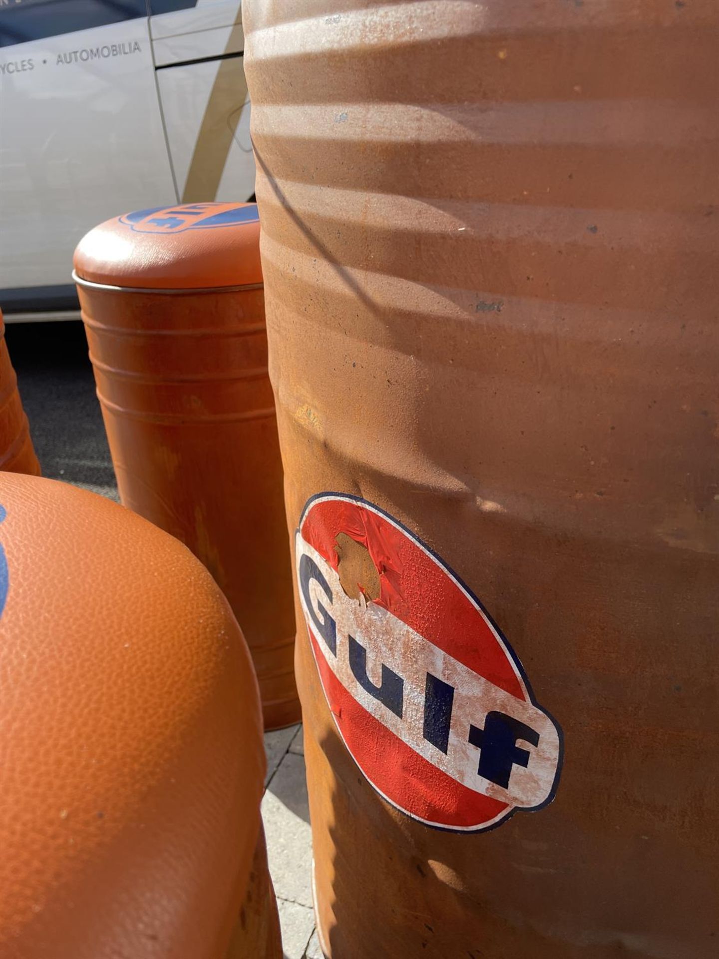 Gulf-Themed Oil Drum Table and Seat Set - Image 5 of 10