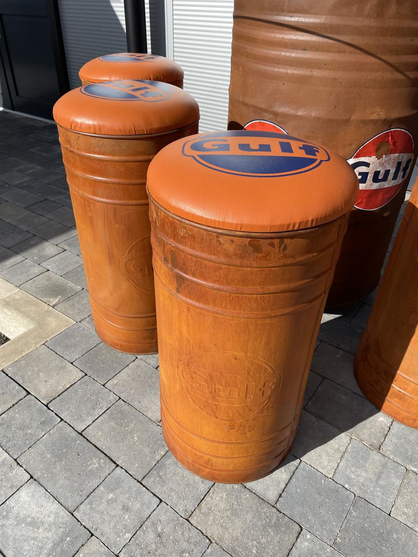 Gulf-Themed Oil Drum Table and Seat Set - Image 3 of 10