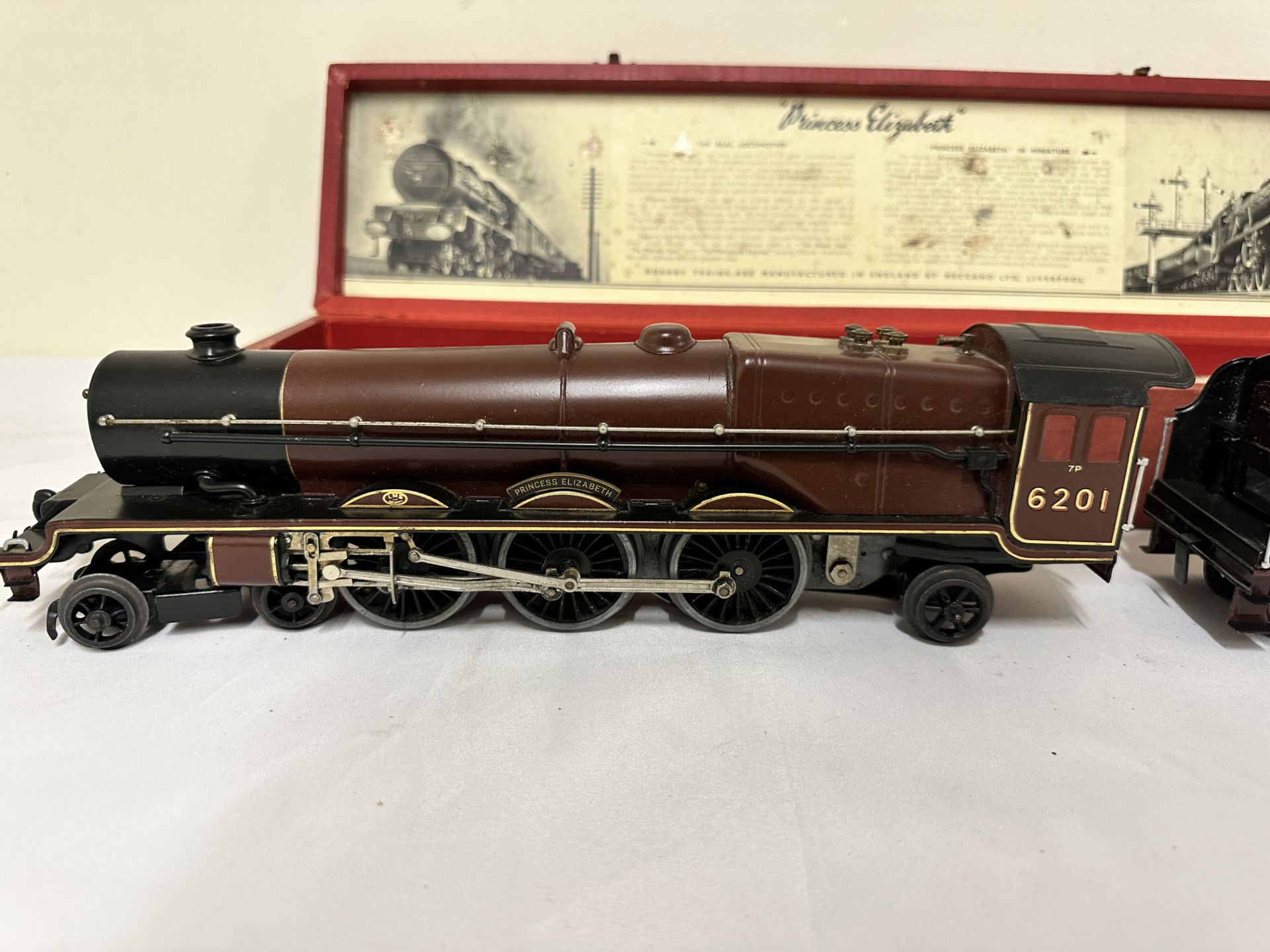 Hornby 0 gauge electric locomotive "The Princess Elizabeth" with tender, in original box. - Image 2 of 3
