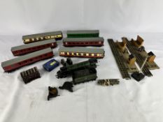 4-6-2 00 gauge locomotive and tender, six Hornby carriages and other items