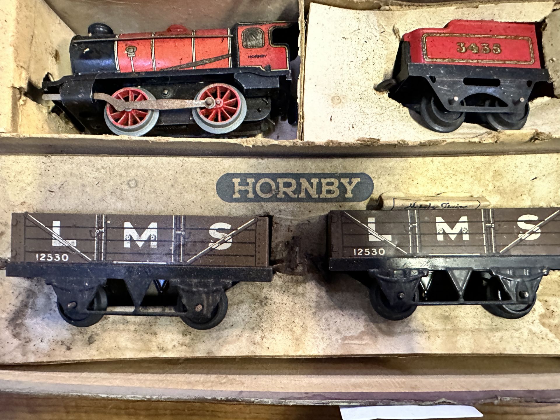 Hornby tinplate clockwork train set - Image 3 of 4