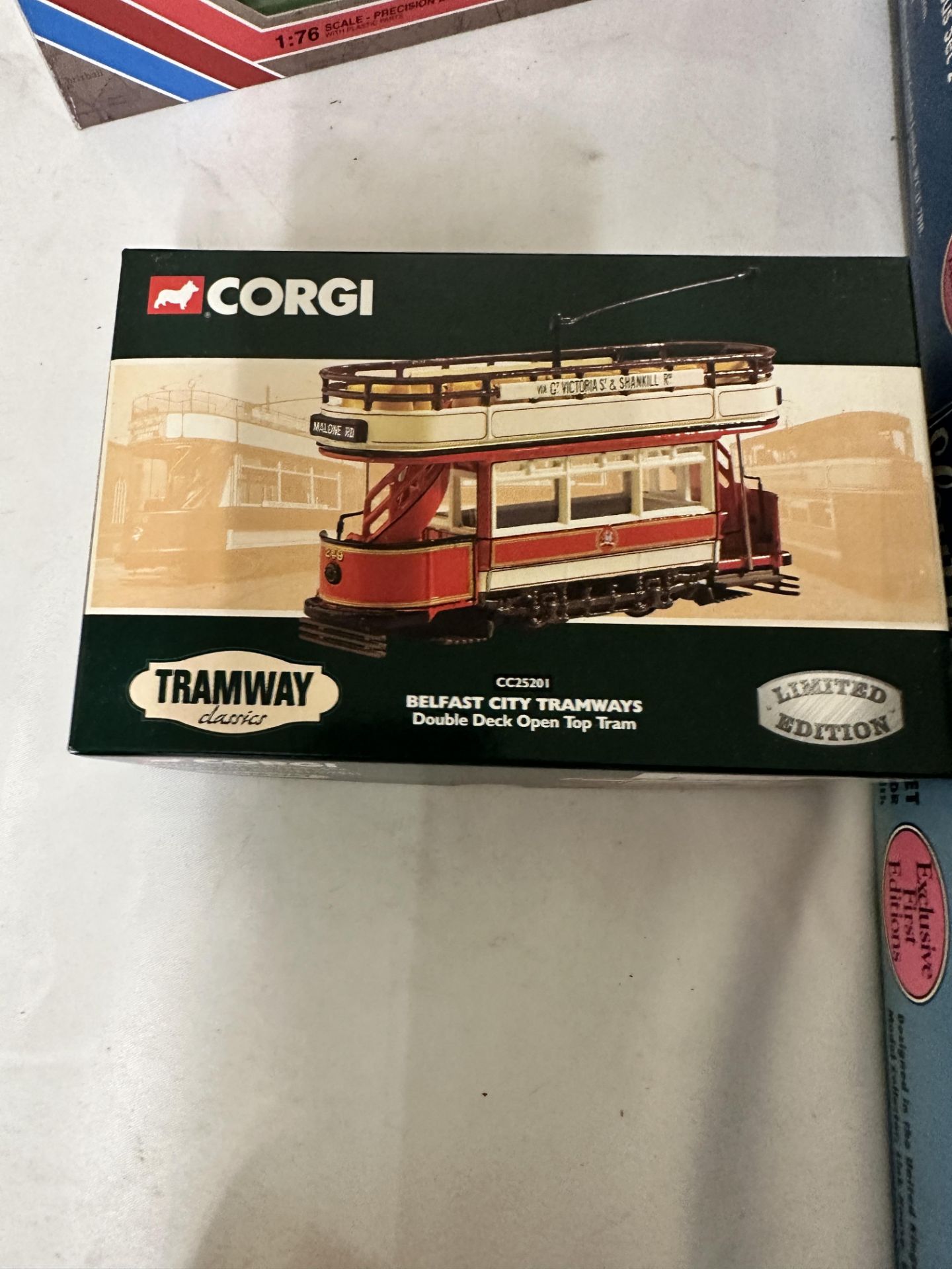 Ten boxed model diecast buses - Image 4 of 5