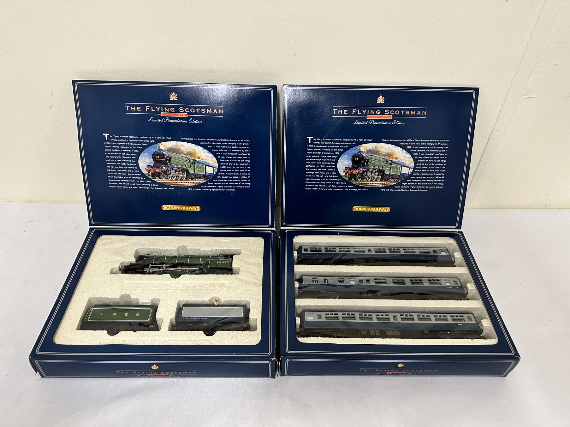 Hornby 00 gauge limited edition Flying Scotsman locomotive and two coaches