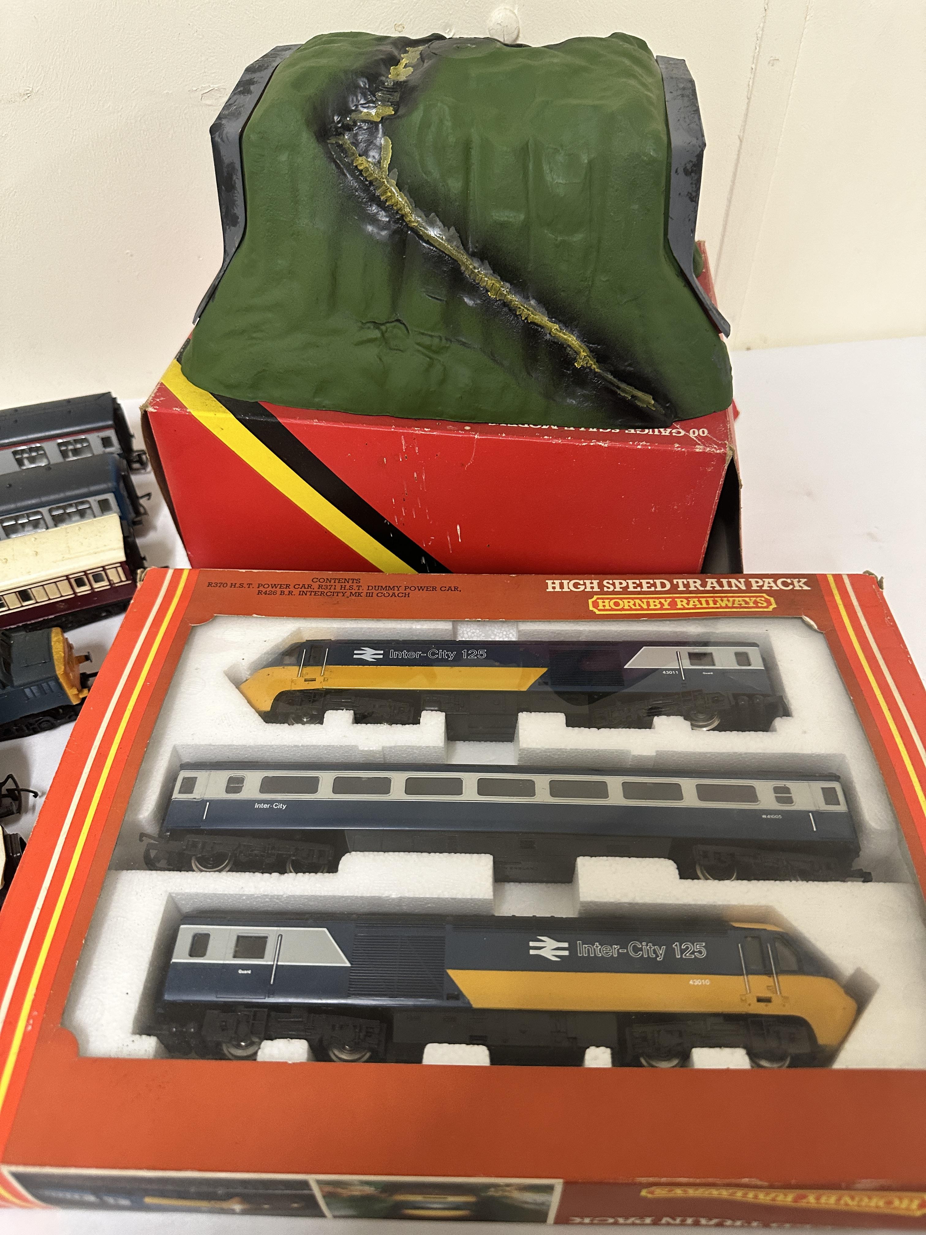 Hornby 00 gauge high speed train pack and other items - Image 2 of 5