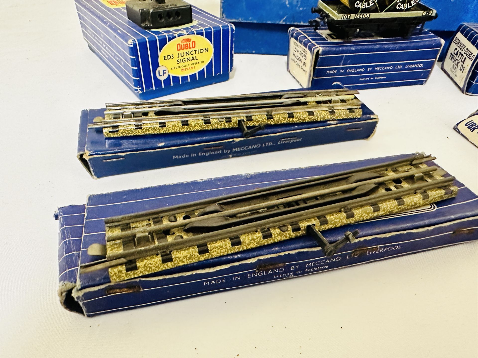 Quantity of Hornby 00 gauge accessories - Image 3 of 6