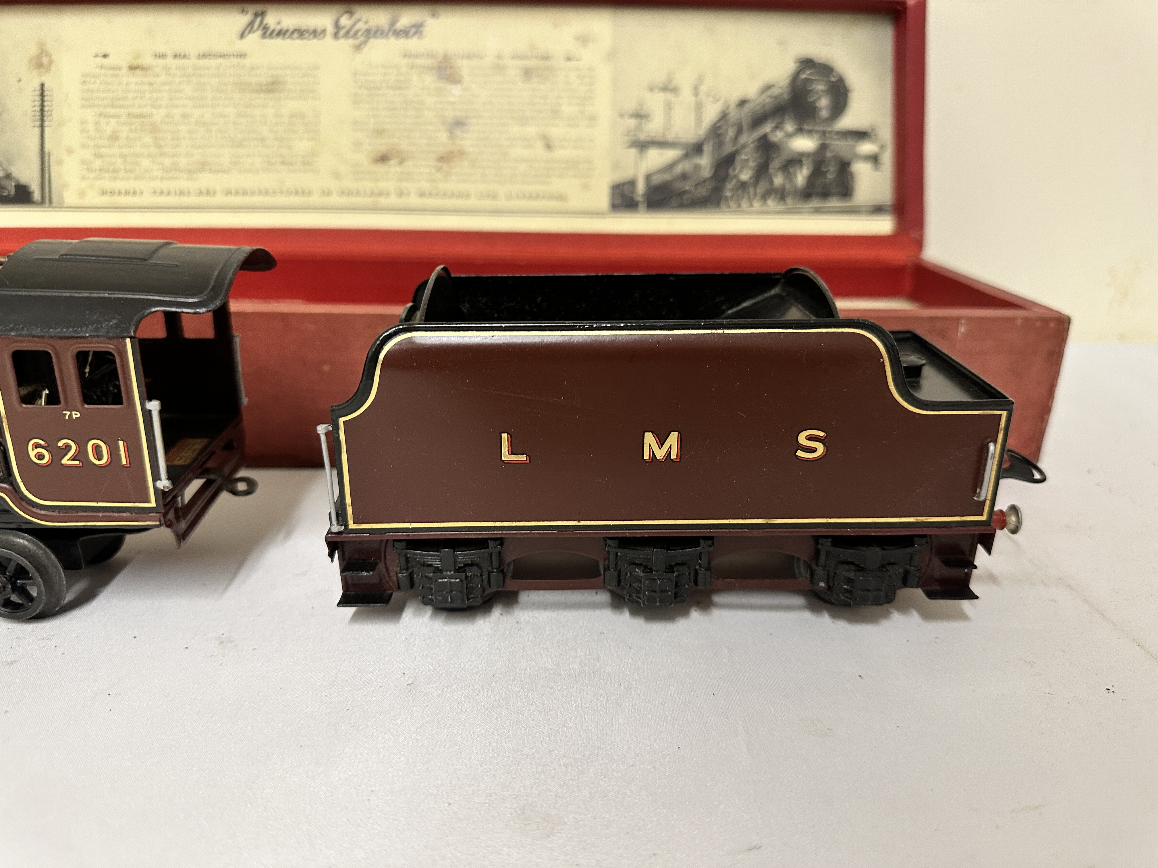 Hornby 0 gauge electric locomotive "The Princess Elizabeth" with tender, in original box. - Image 3 of 3