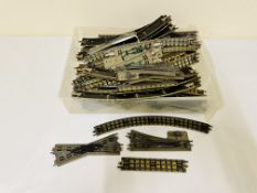 Quantity of Hornby Dublo track