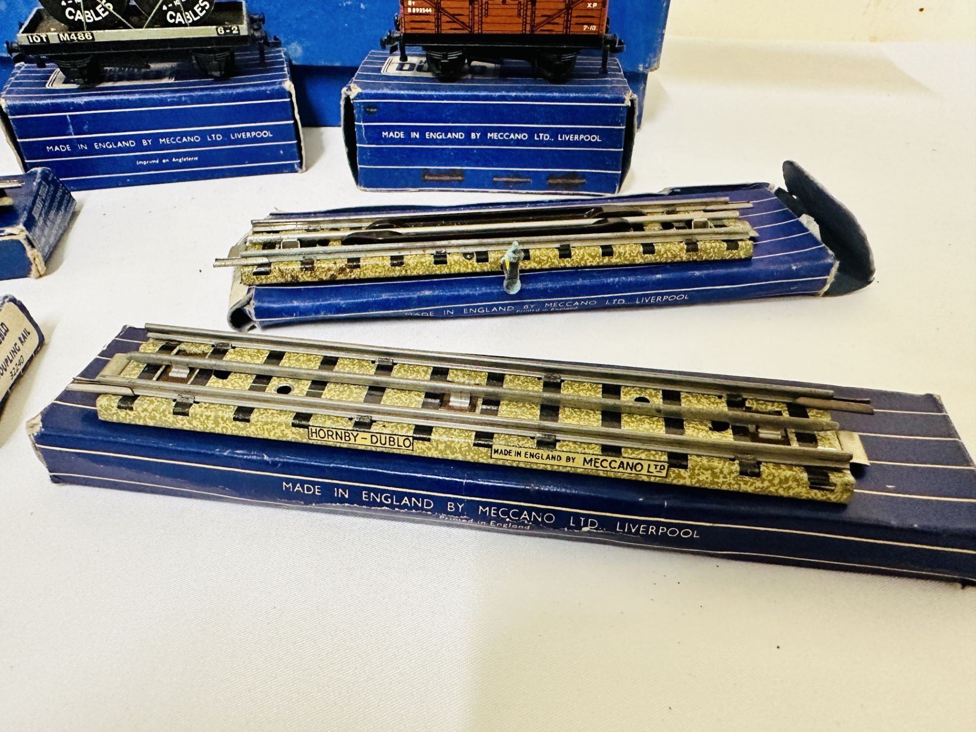 Quantity of Hornby 00 gauge accessories - Image 2 of 6