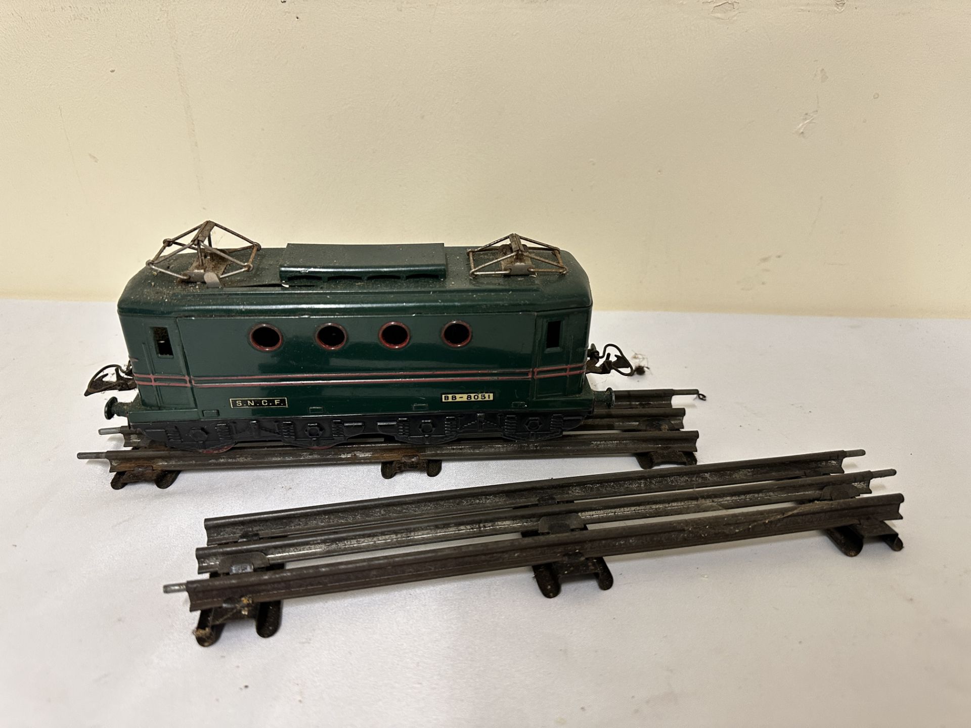 Hornby 0 gauge engine; together with two coaches - Bild 2 aus 5